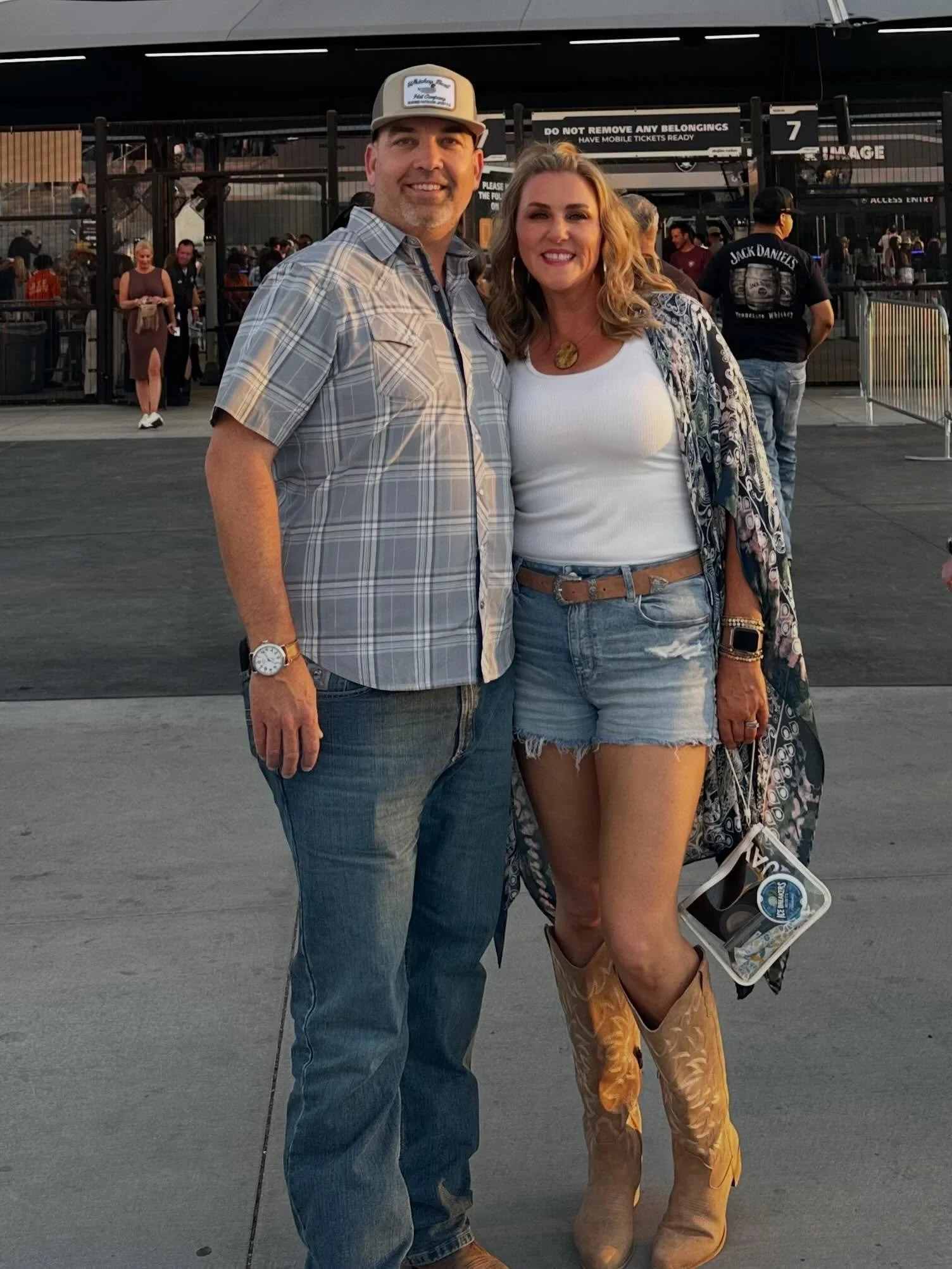 18 years married calls for a Vegas like celebration! 💕