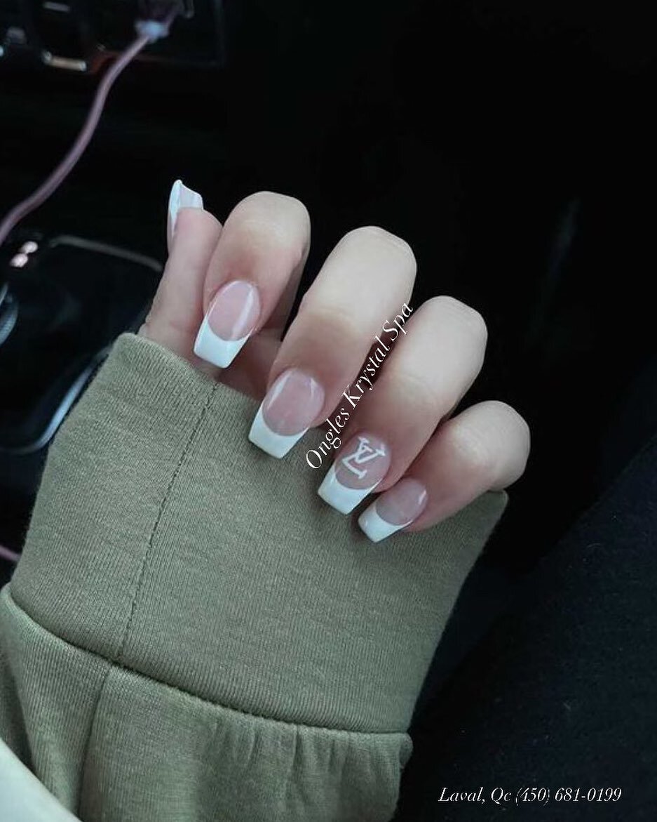 Classic french nails~ Thank you @pariskotsovos for taking a beautiful picture of our work🥰
.
.
.
.
.
#nails #nails💅 #nailsoftheday #frenchnails #naildesign #whitenails #nailsofinstagram #nailstagram #ongleskrystalspa #nailsalon #laval #montreal #na