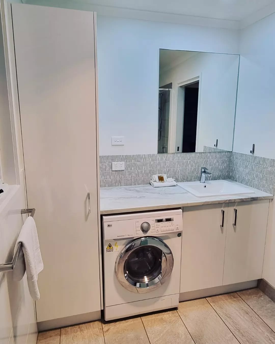 Our new bathrooms have been a hit with guests. So if you haven't been to Bells Beach Cottages for a while this is what they look like. Oh, and don't forget the heated overhead lamps!

#bathroom #renovation
#accommodation #surfcoast #bellsbeachcottage