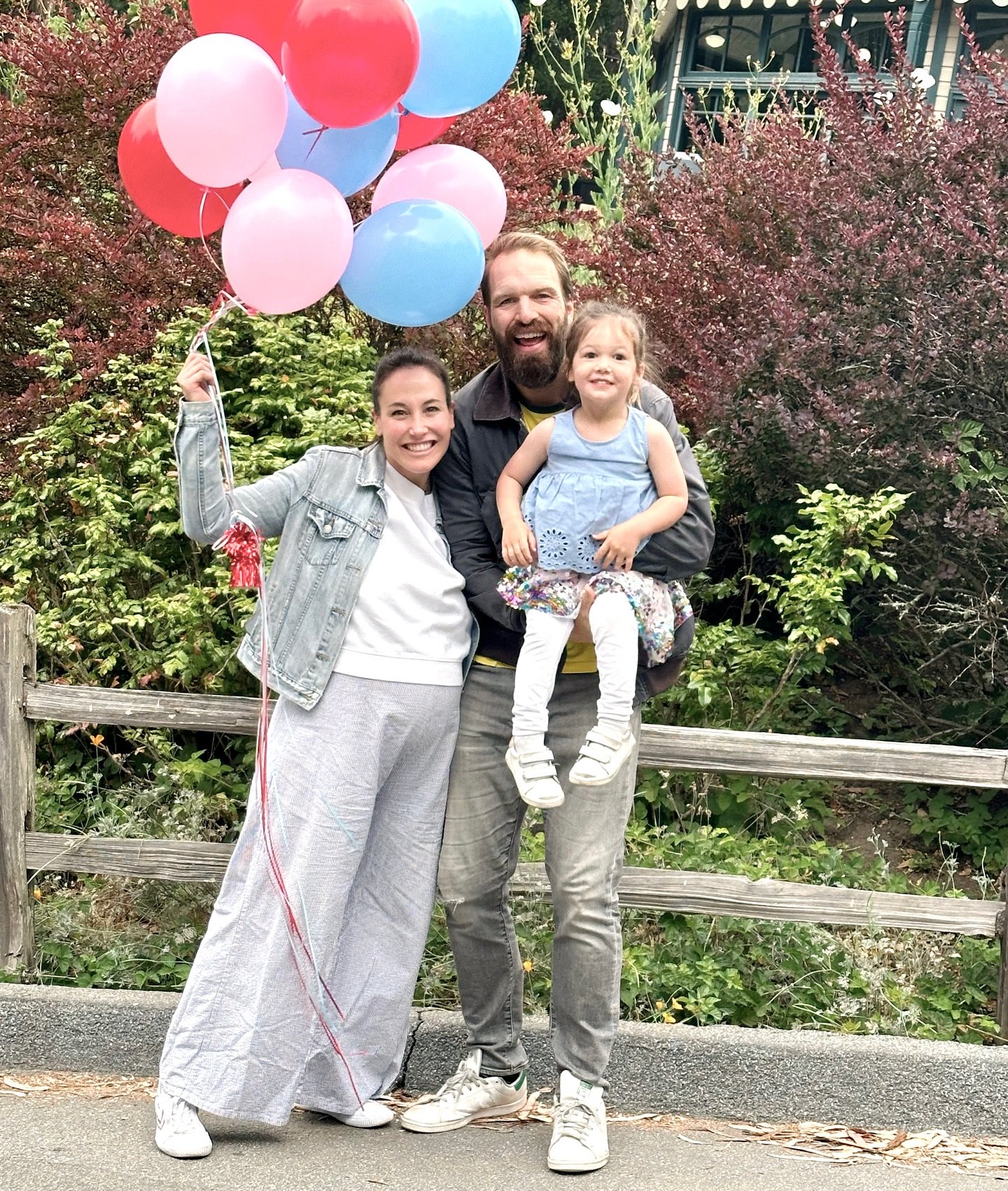 Happy 3rd birthday, sweet Olivia Jane. The world is better because you are in it. I love you to the 🌙 and 🔙 #efx2

#happybirthday #toddlerlife #3rdbirthday #girlmom #momoftwo #pregnancyfashion #pregnancystyle