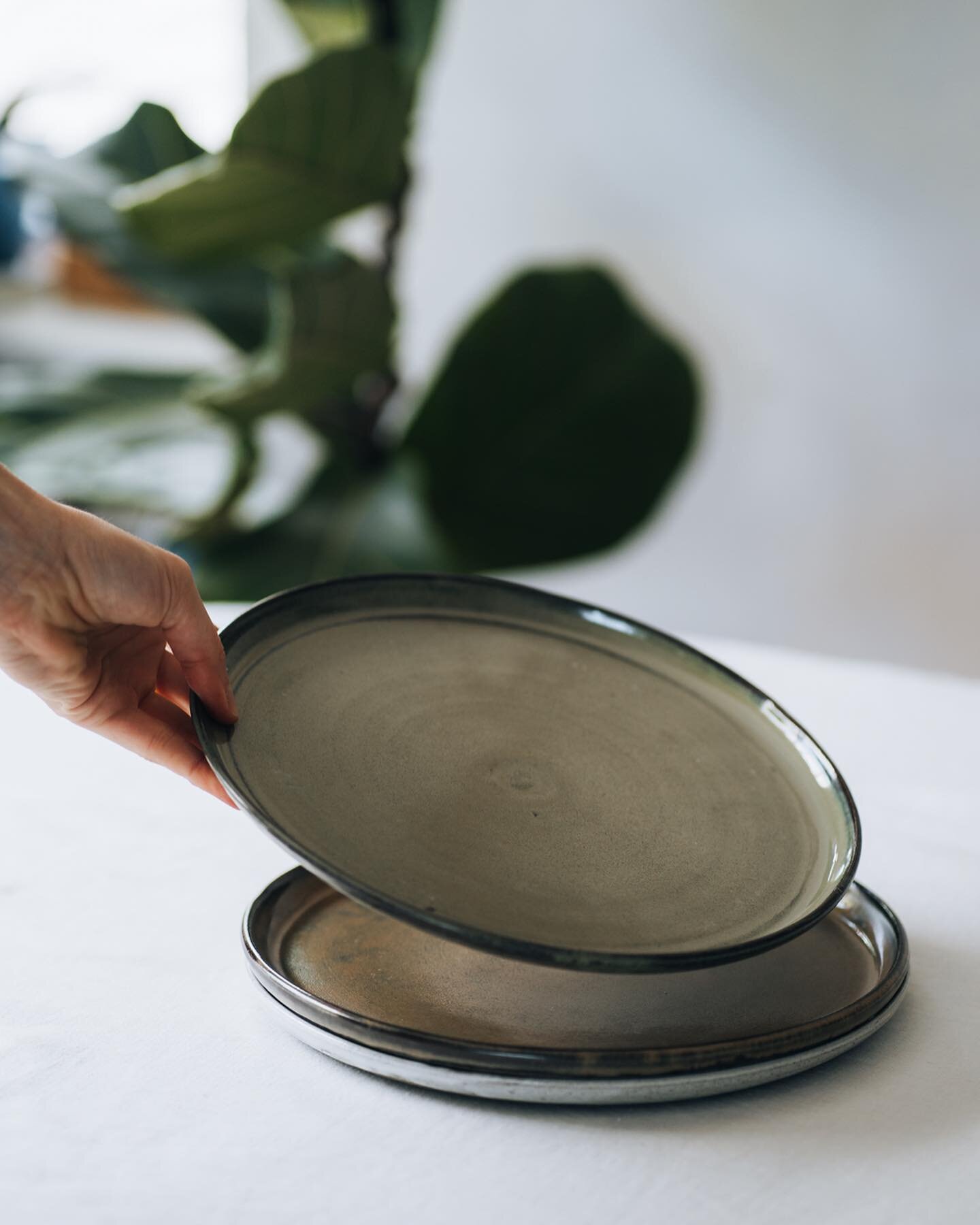 Plates, plates, plates. There&rsquo;s something so satisfying about throwing these. They will be available in the next shop update. 

#ceramics #nzceramics #nzpottery #nzartist #nzinteriors #ceramicvases #wheelthrown #glazecombo #homedecornz