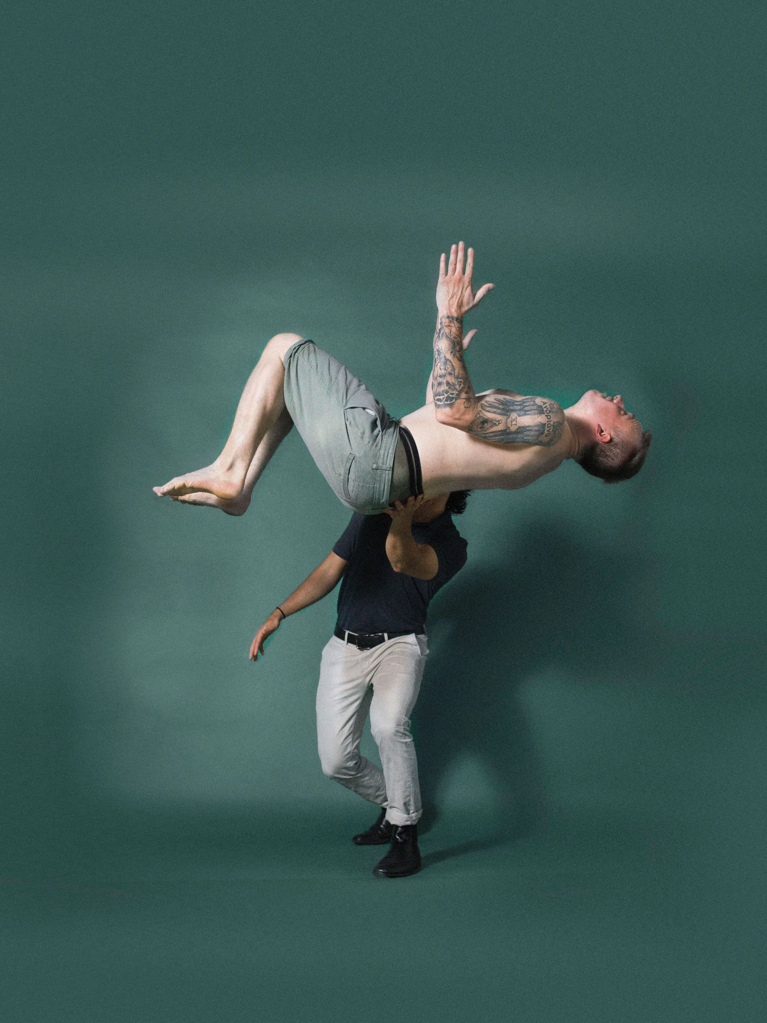 Client participating in The Physical Freedom Method™ online integrative health program, guided by Jesse David Soopaya to improve posture, core stability, movement control, and long-term physical freedom.