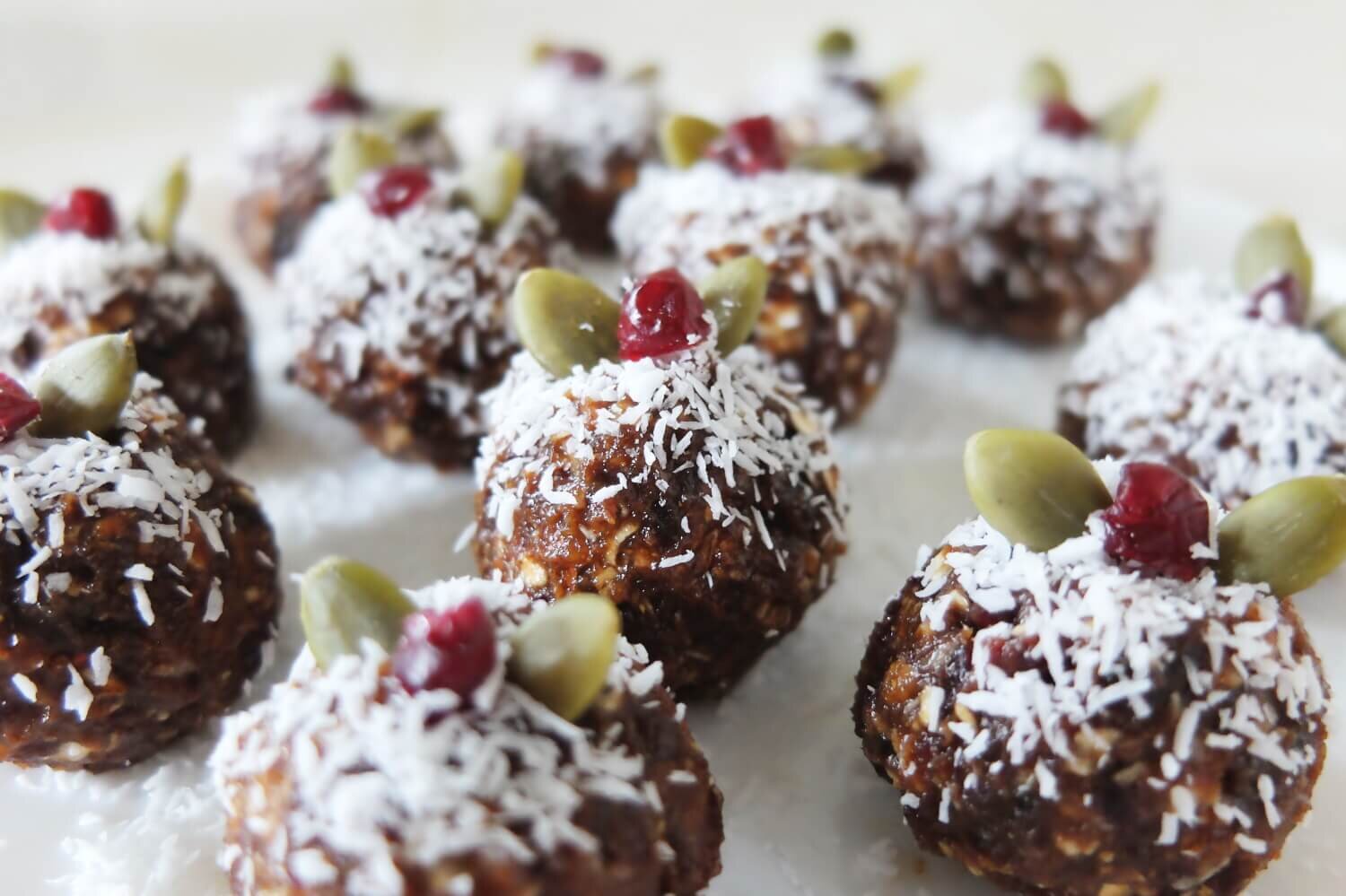 Healthy Mini Christmas Puddings Recipe