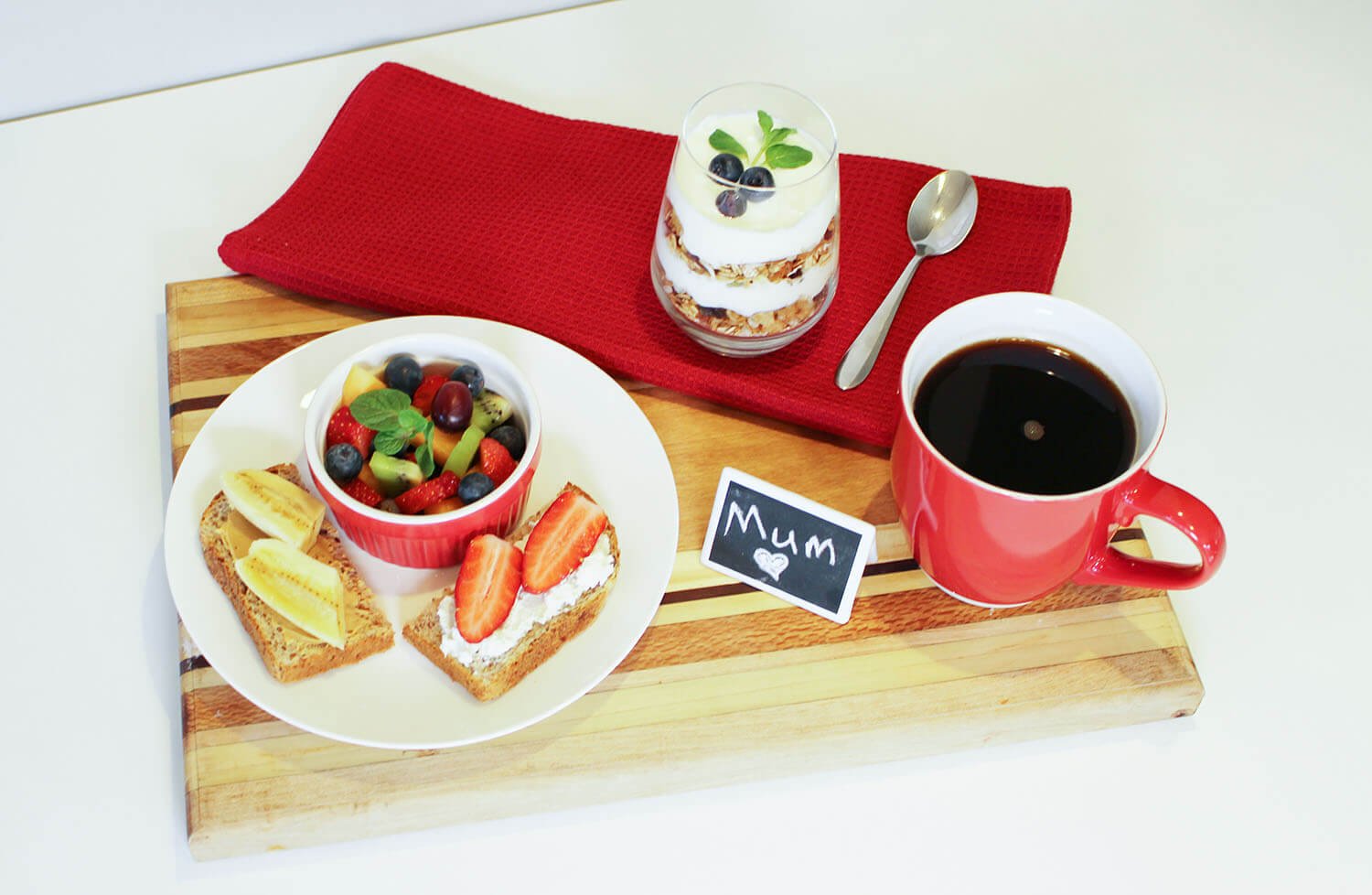 mothers-day-breakfast-tray.jpg