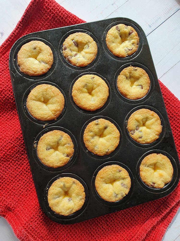 upstart-banana-split-cookie-cups-mini-muffins-baked.jpg