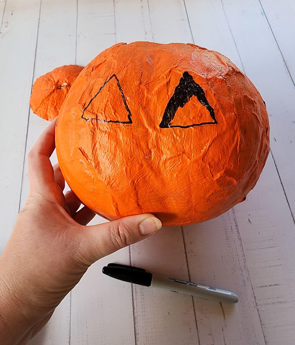 upstart-halloween-pumpkin-draw-face.jpg