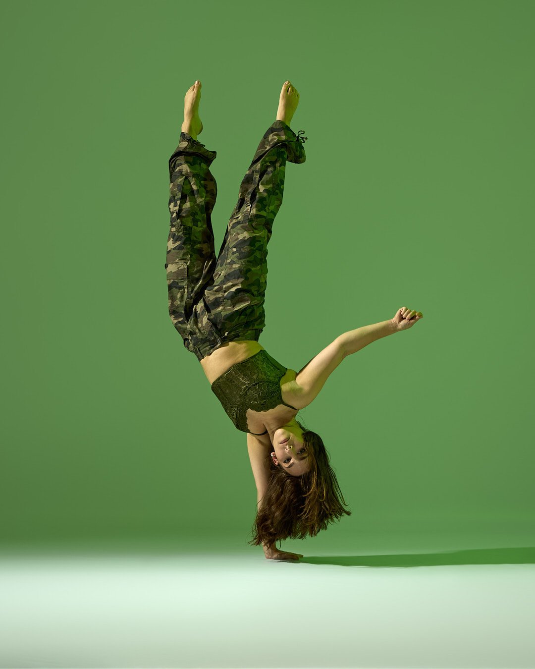 Happy Birthday 💚@_sophiadalton💚⁠
Photo taken for @stepsconservatorynyc