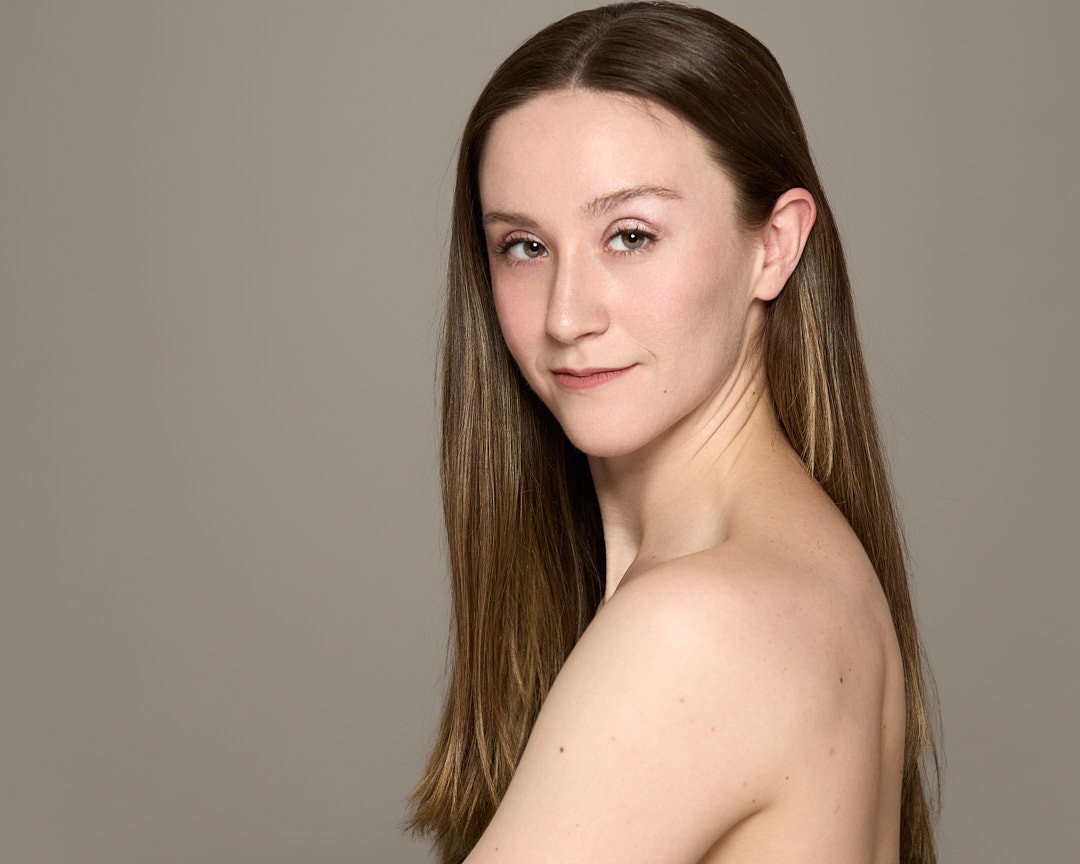 @annamcsnail ✨⁠
Headshot