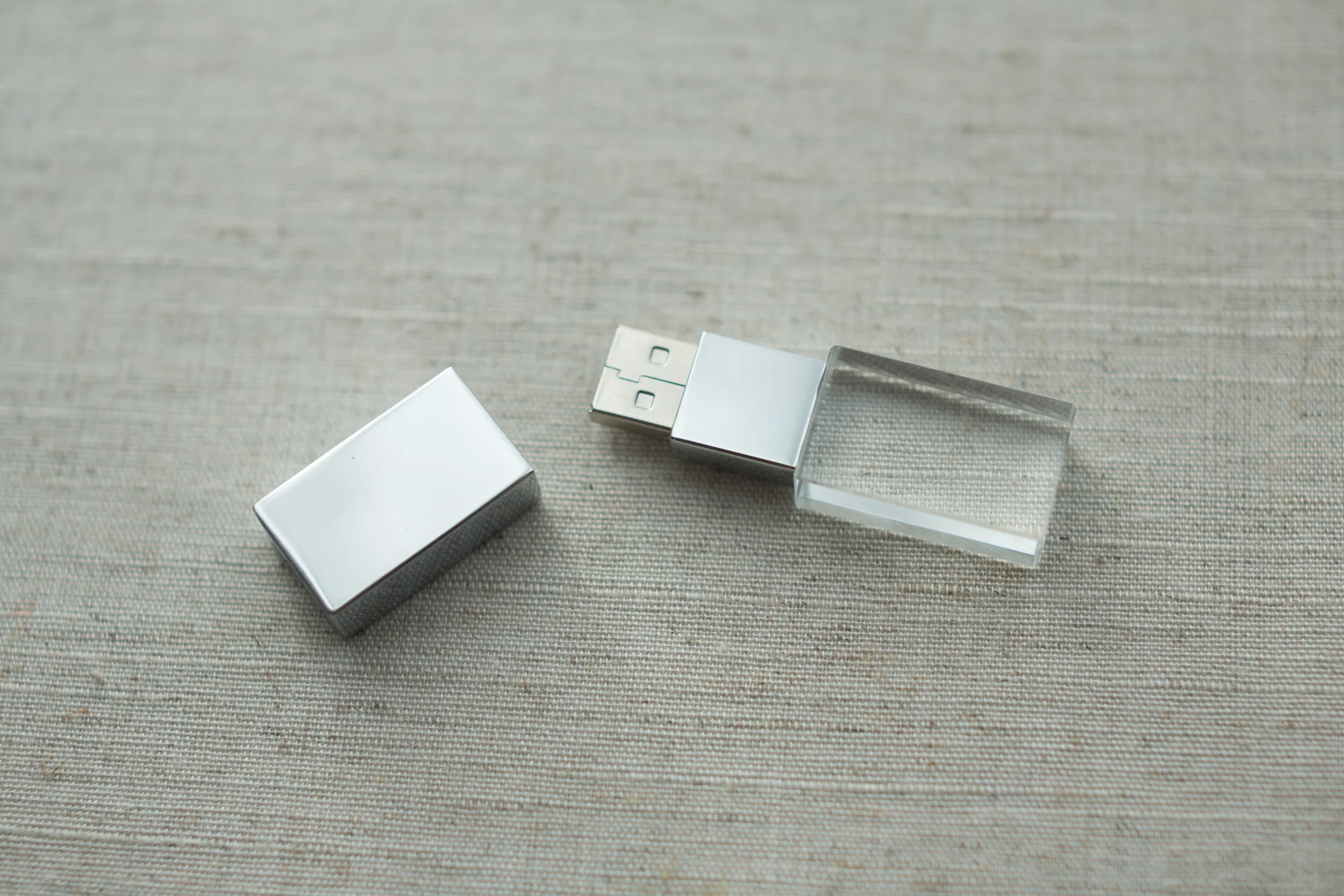Crystal Glass Silver USB 16GB