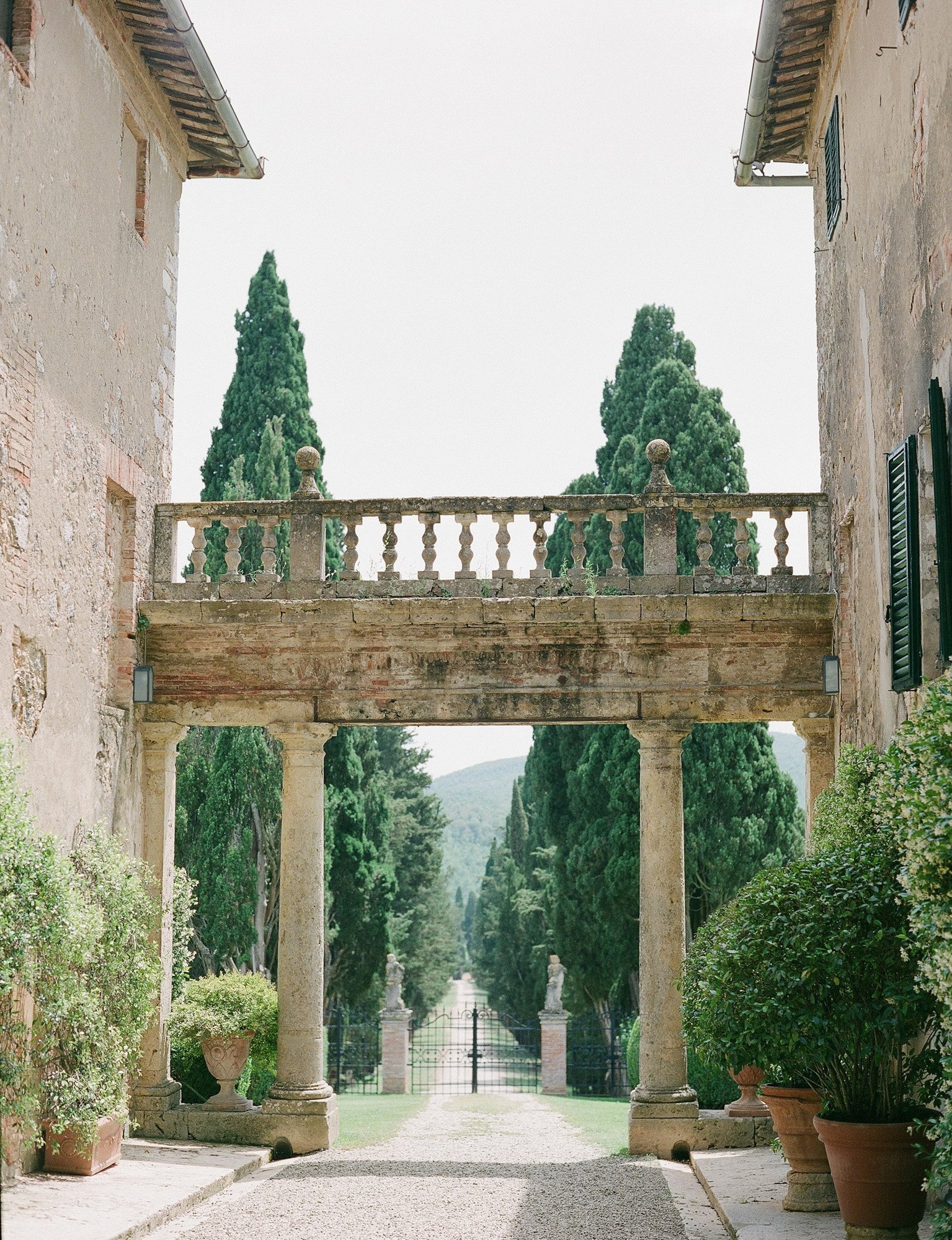 Borgo-Stomennano-Tuscany-Wedding-Hilary-Louis-1.jpg