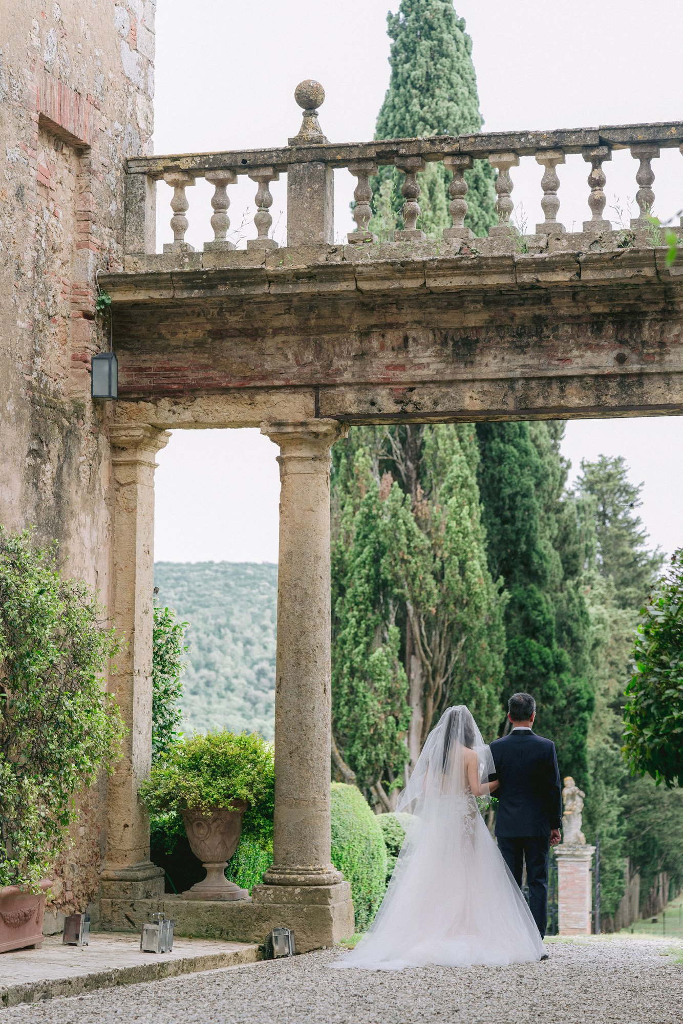 Borgo-Stomennano-Tuscany-Wedding-Hilary-Louis-100.jpg