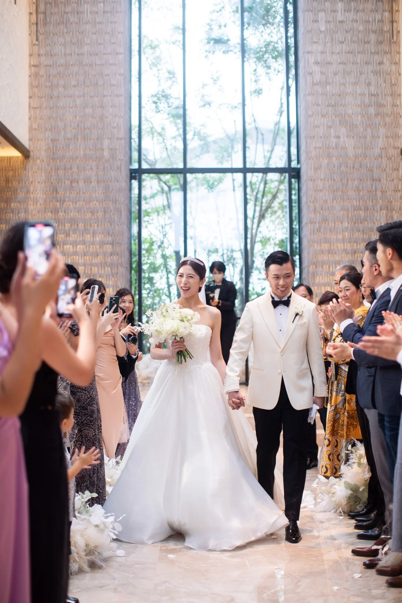 Classy and Modern Destination Wedding at Kimpton Shinjuku Tokyo  | Mel &amp; Jimmy