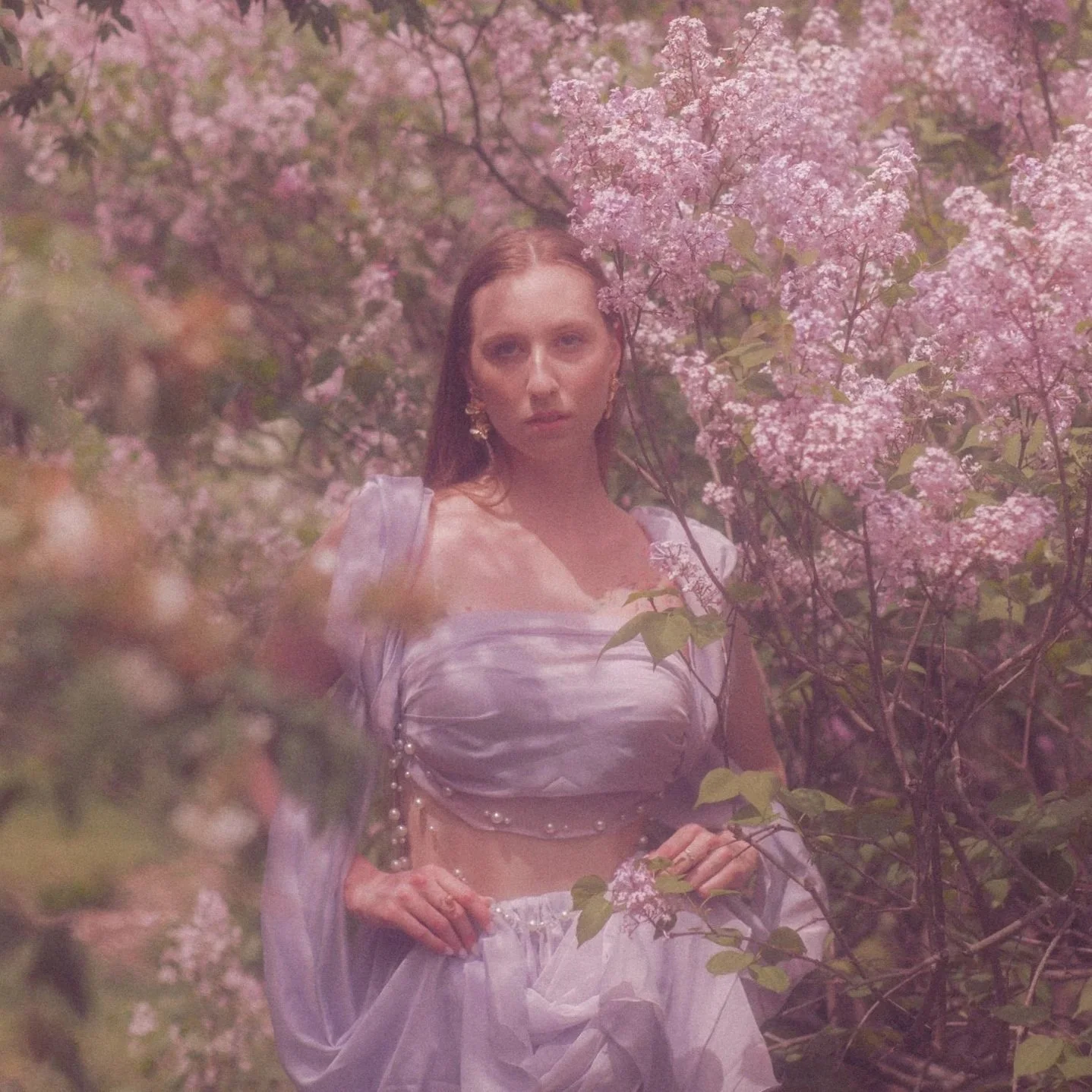 Maria | Lilac Blooms