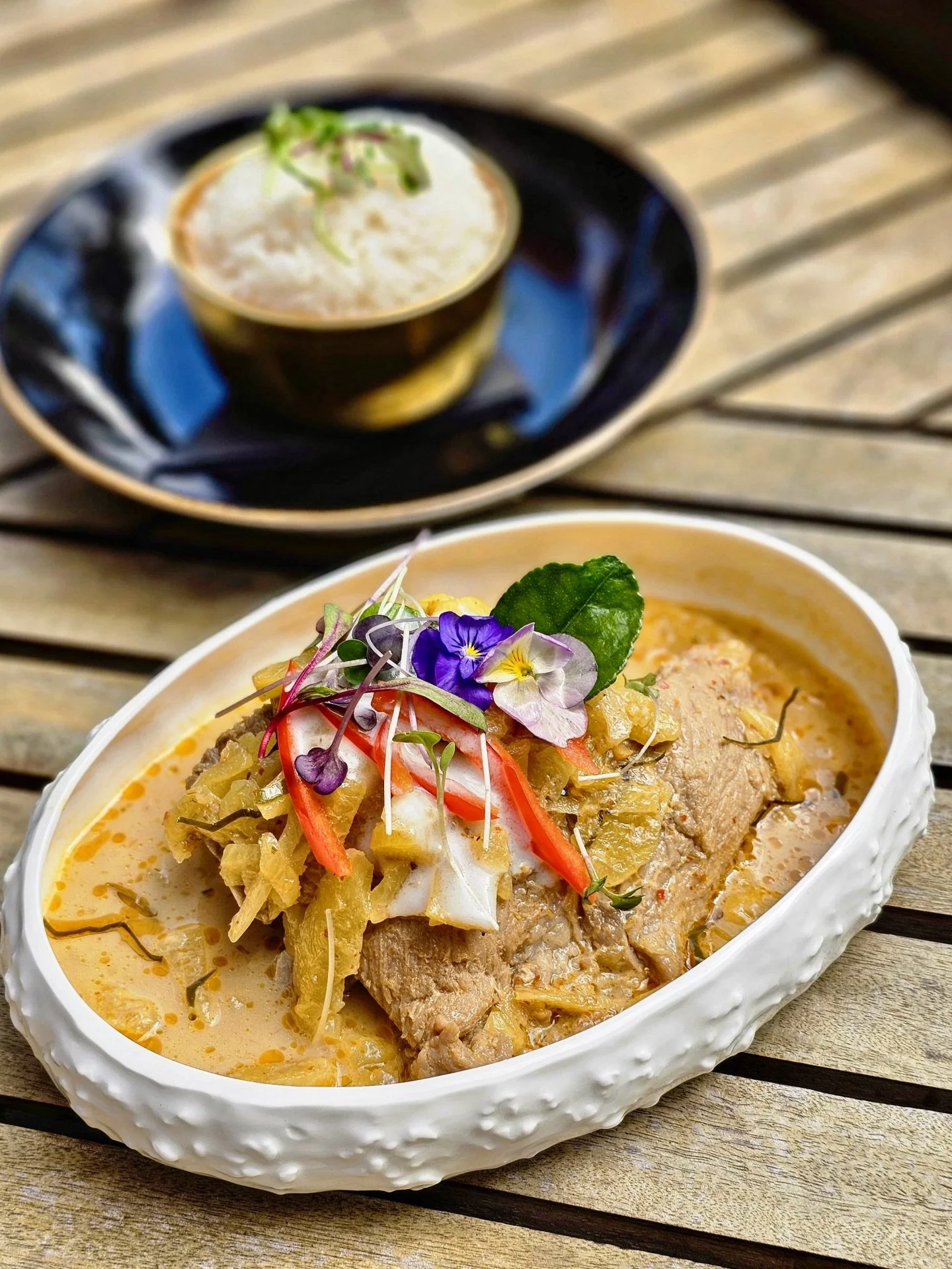 TONIGHT&rsquo;s SPECIAL 🍍🔥

PINEAPPLE SPARE RIB CURRY

Sweet, spicy, fall-off-the-bone ribs in our house red curry. Served with jasmine rice. Don&rsquo;t miss this one.