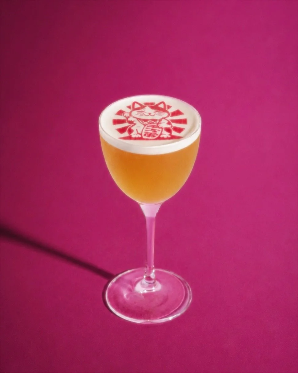 🌸 Some gems don&rsquo;t need the booze to make you stay&hellip;

Meet ROSE QUARTZ 💗 Our zero-proof gem: soft, fresh &amp; aromatic, with Seedlip Garden, Yuzuco, calamansi, celery, green apple &amp; Thai basil.

Bright, botanical, a little tart, and