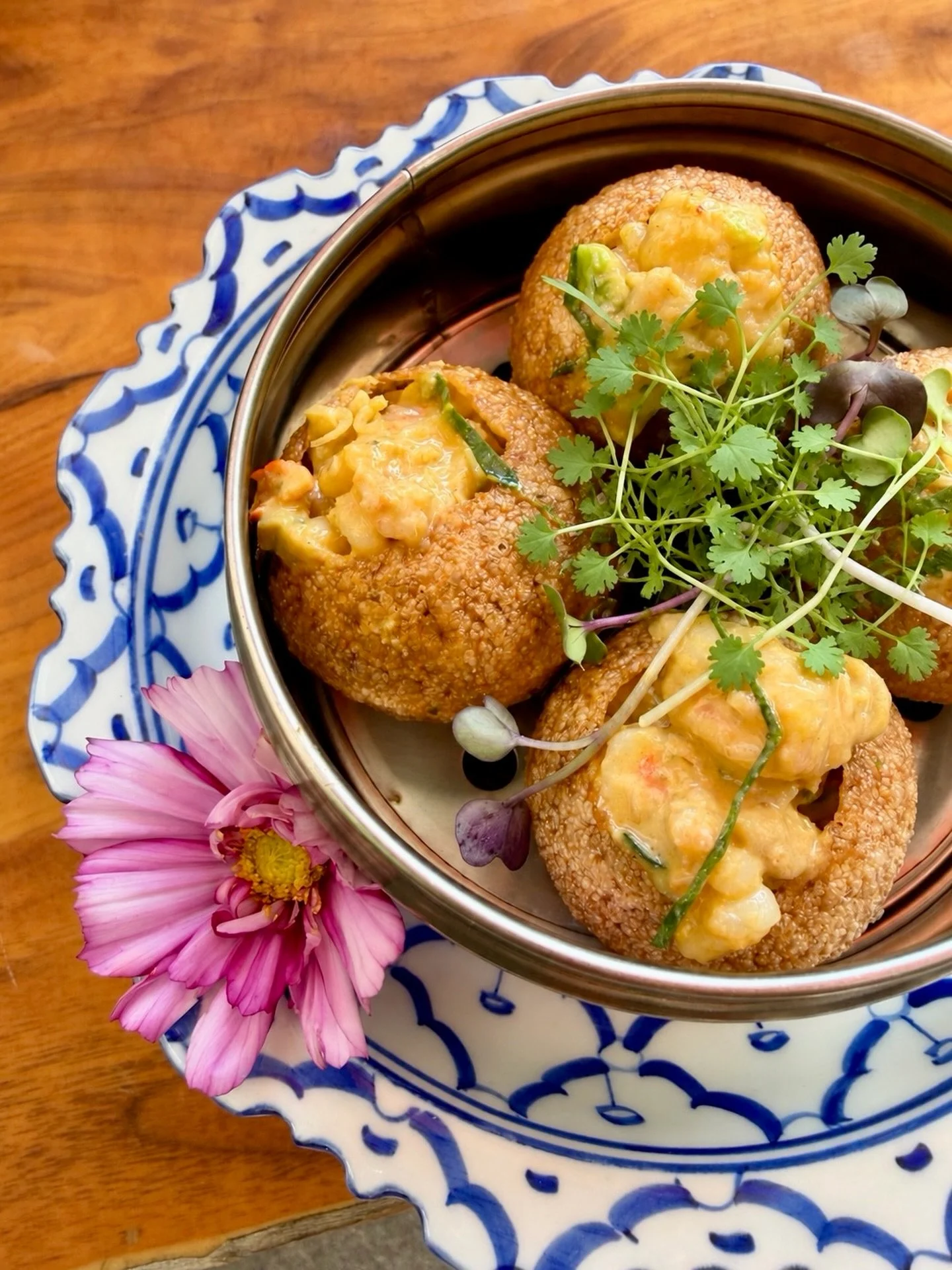 🇹🇭 New special starting today! Tom Yum Shrimp Pani Puri 🦐🌶️

Crispy pani puri filled with shrimp and tom yum avocado mayo, lemongrass, makrut lime leaf, galangal, coconut and Thai chili. It&rsquo;s creamy, tangy, crunchy and definitely has a kick