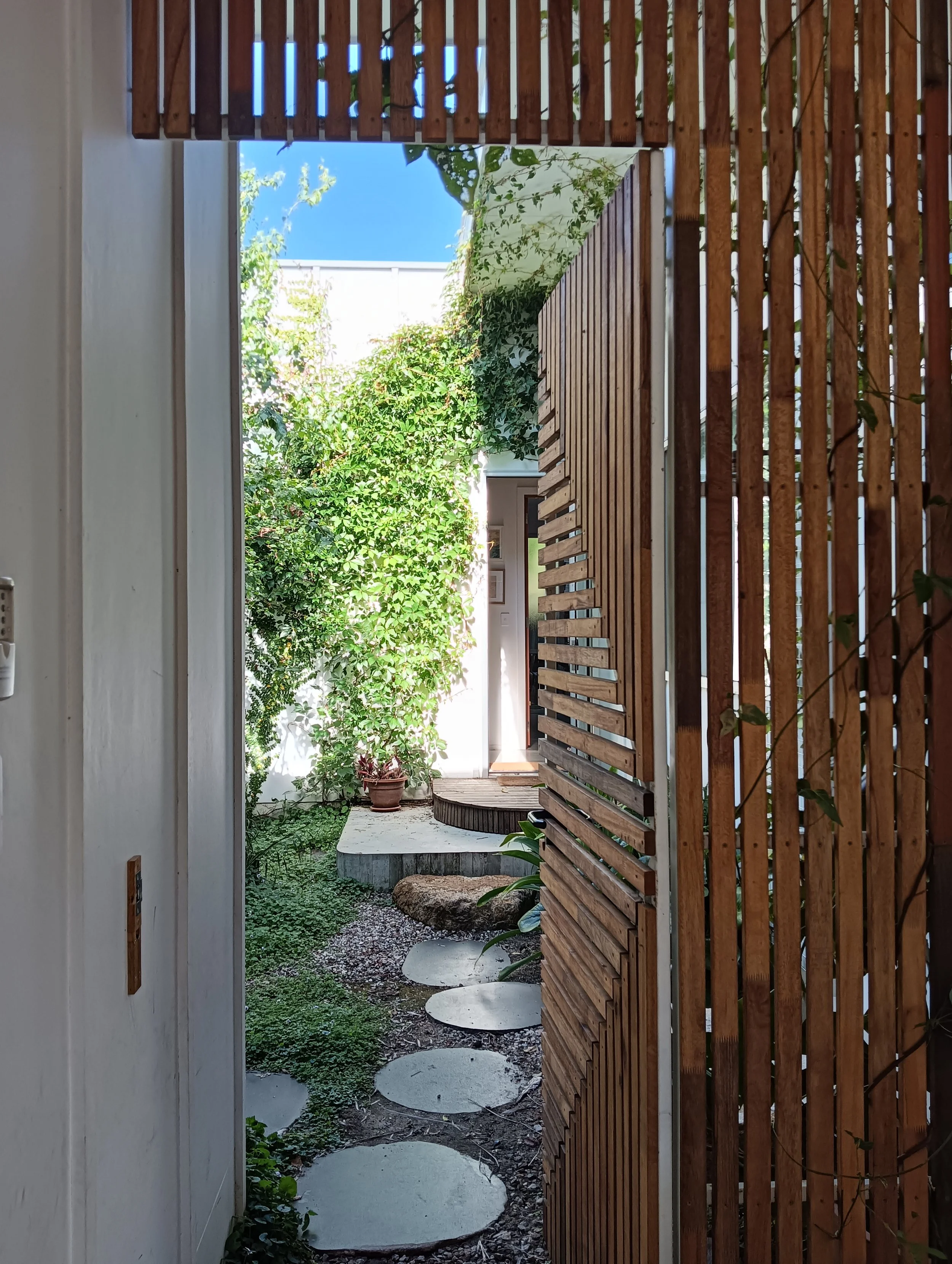 Svalbe&Co_AbbeyRetreat_PrivateGarden (35).jpg