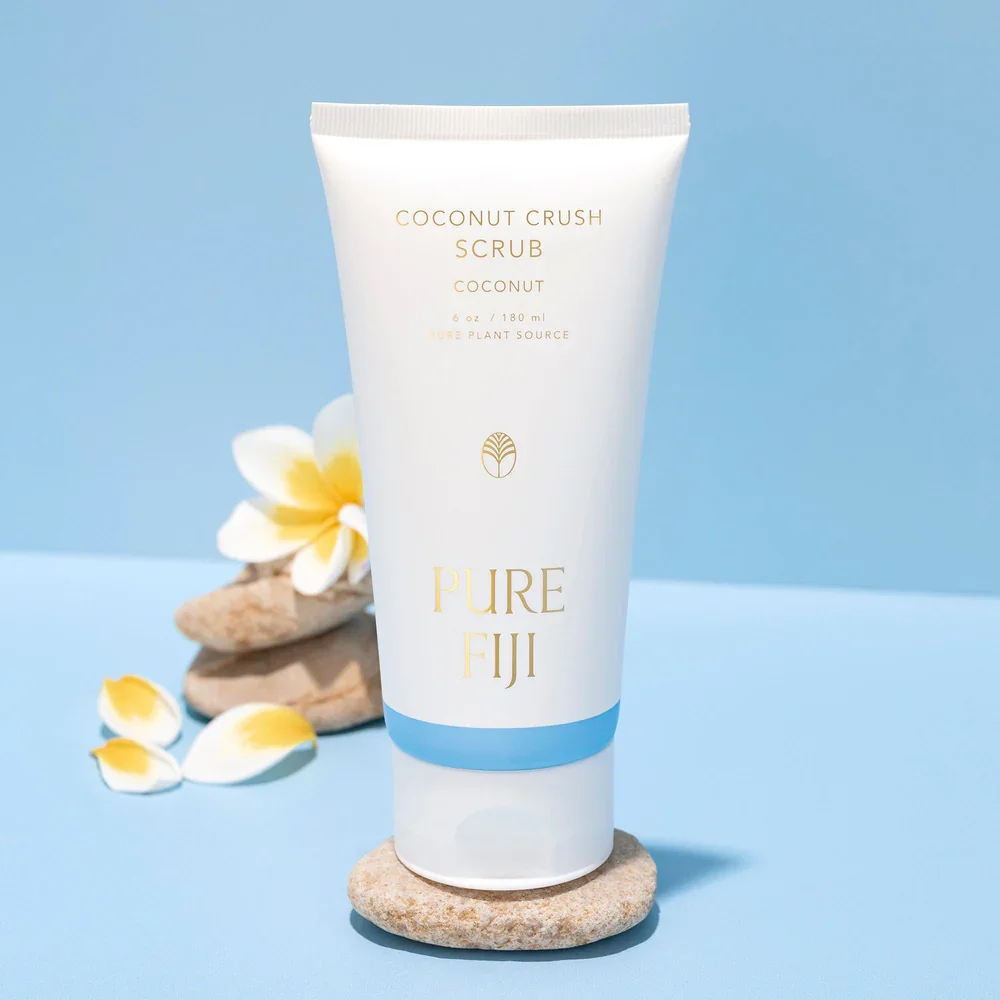 crush-scrub-coconut-lifestyle2_1000x.webp