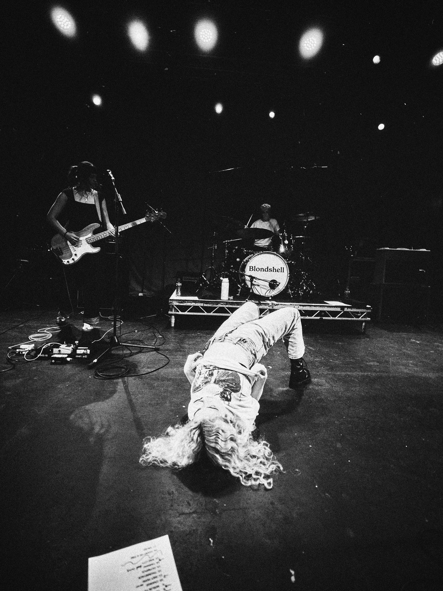 A London double with the ๐๐๐ @blondshell ๐ค