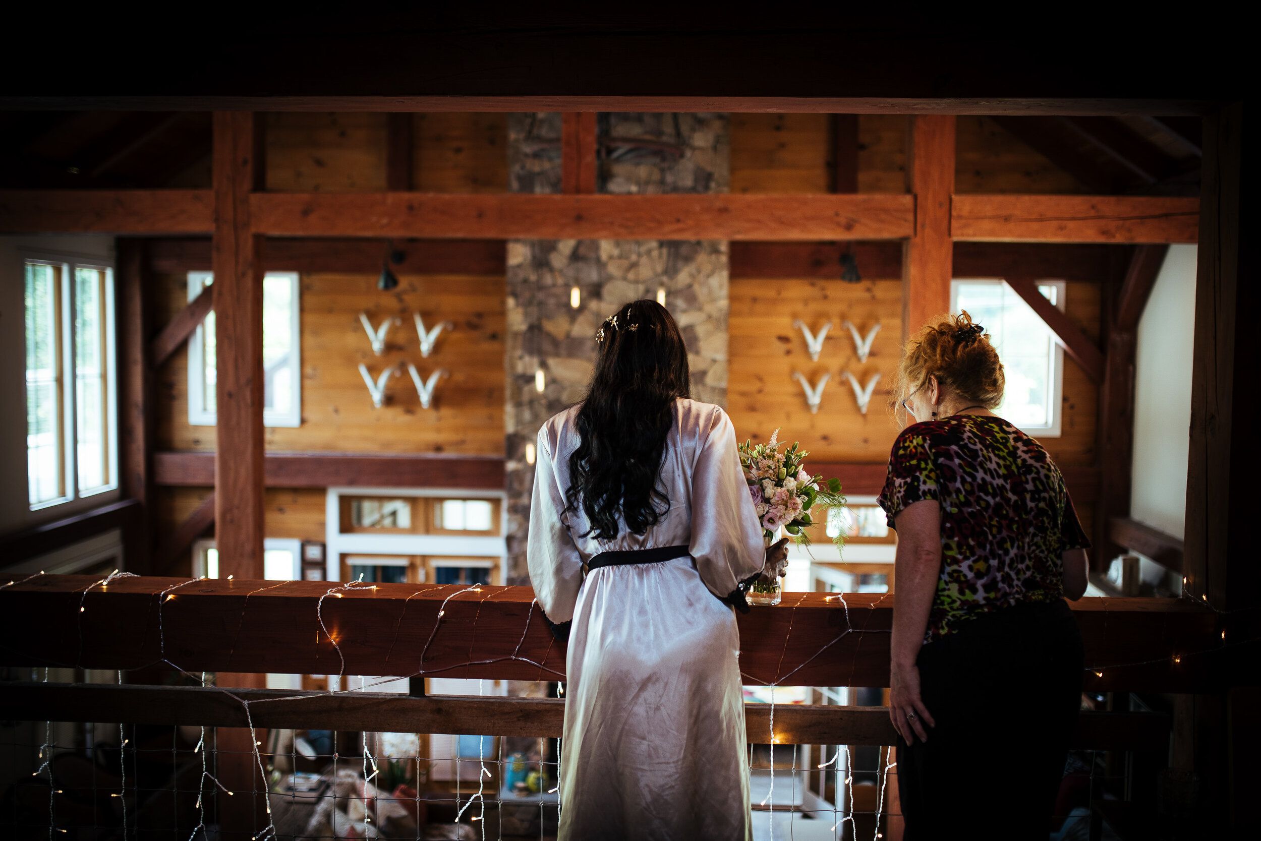 wedding_photographer_gina_mirco_woodstock_barn_on_the_pond_0023.jpg