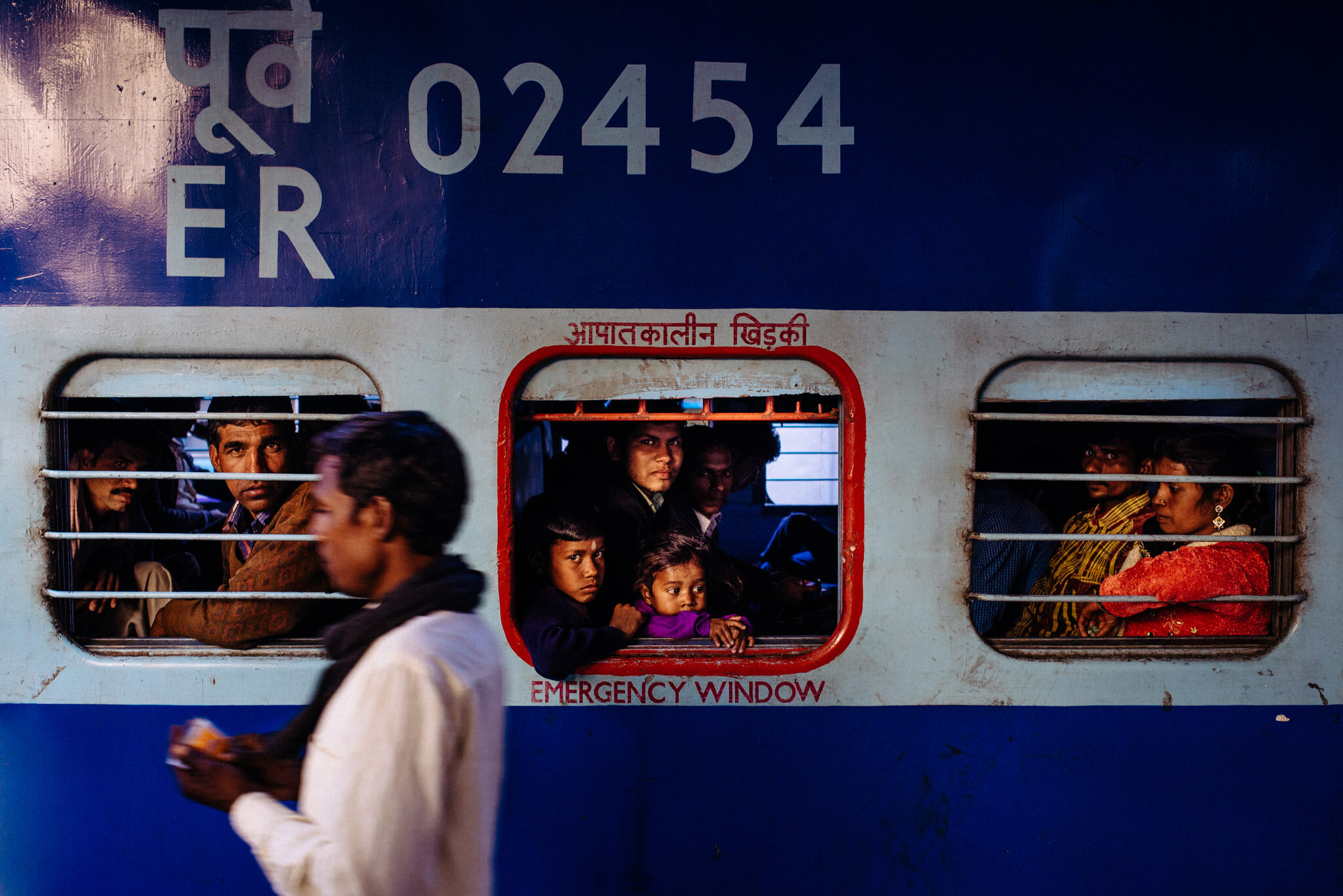 travel_gulio_cesare_grandi_indian_railway_train_0044.jpg