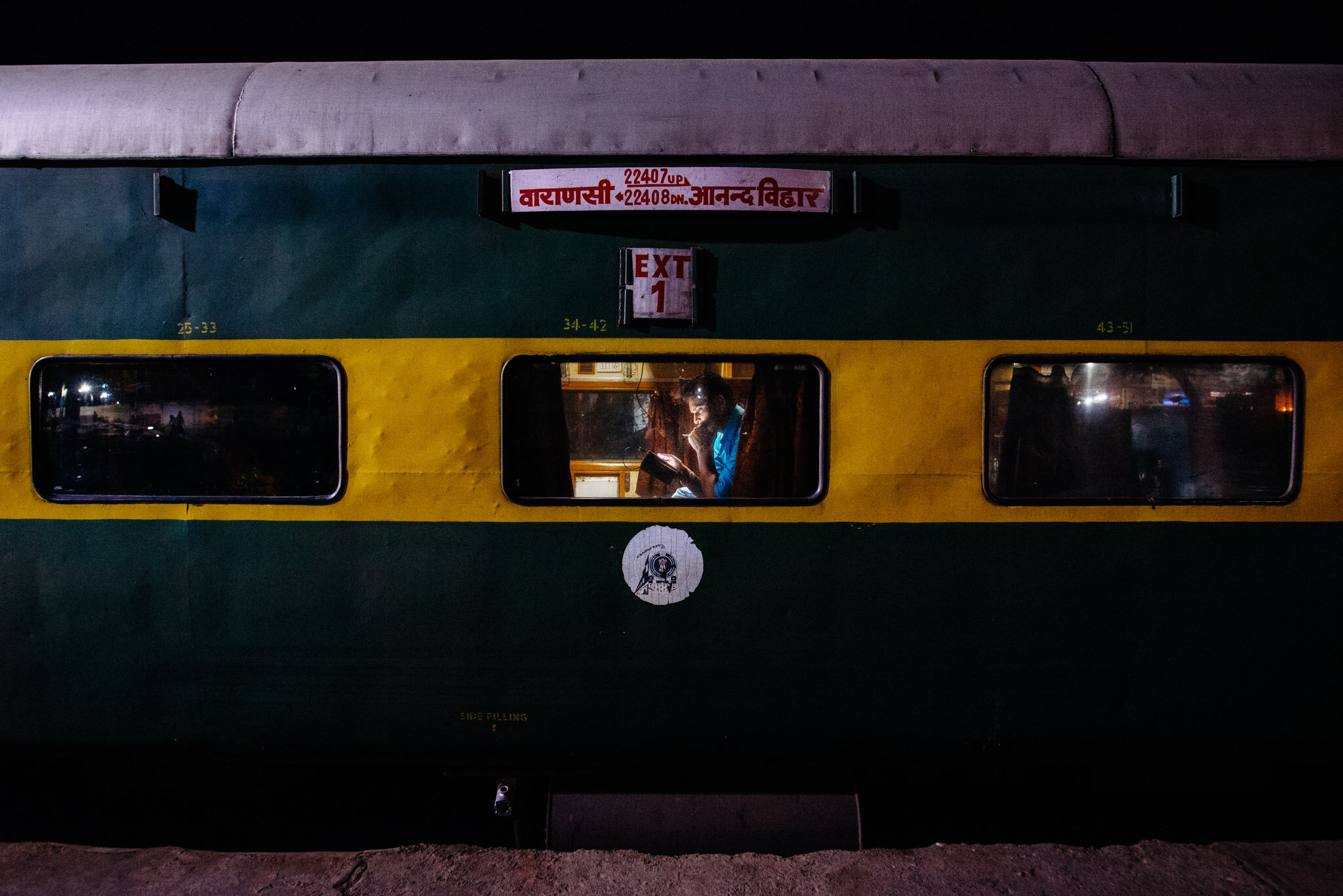travel_gulio_cesare_grandi_indian_railway_train_0058.jpg