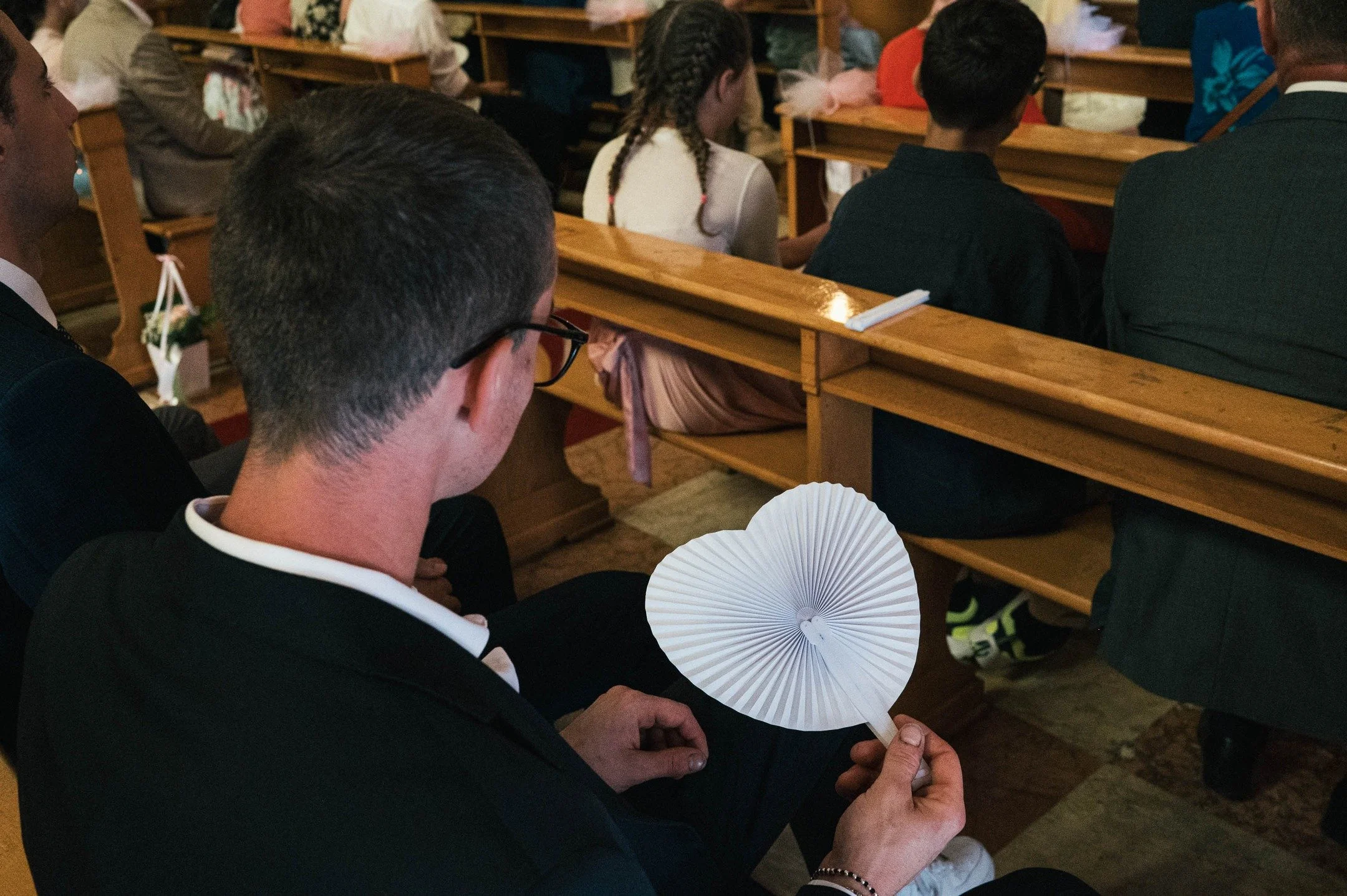 C’è sempre più bisogno di metterci il 
Cuore.
.
.
.
.
.
.
.
.
.
.
.
#weddingreportage
#giuliocesaregrandi
#Fotografodimatrimoni
#WeddingPhotographer
#destinationweddingphotographer
#fotografomatrimonioveneto
#italianwedding
#weddi