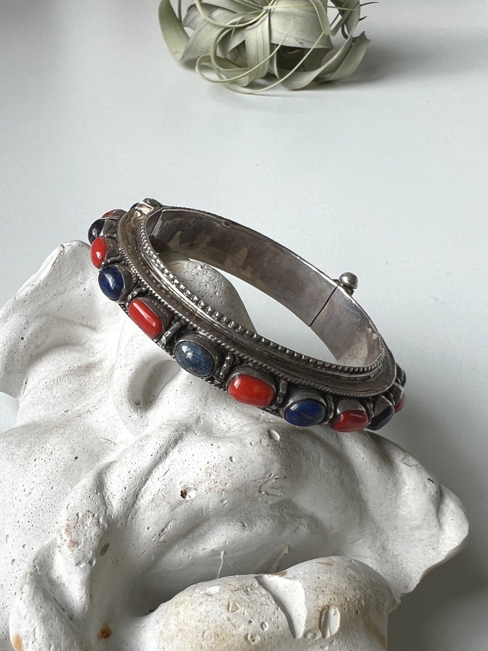 Vintage Coral and Lapis Lazuli Silver Bracelet - ヴィンテージ 