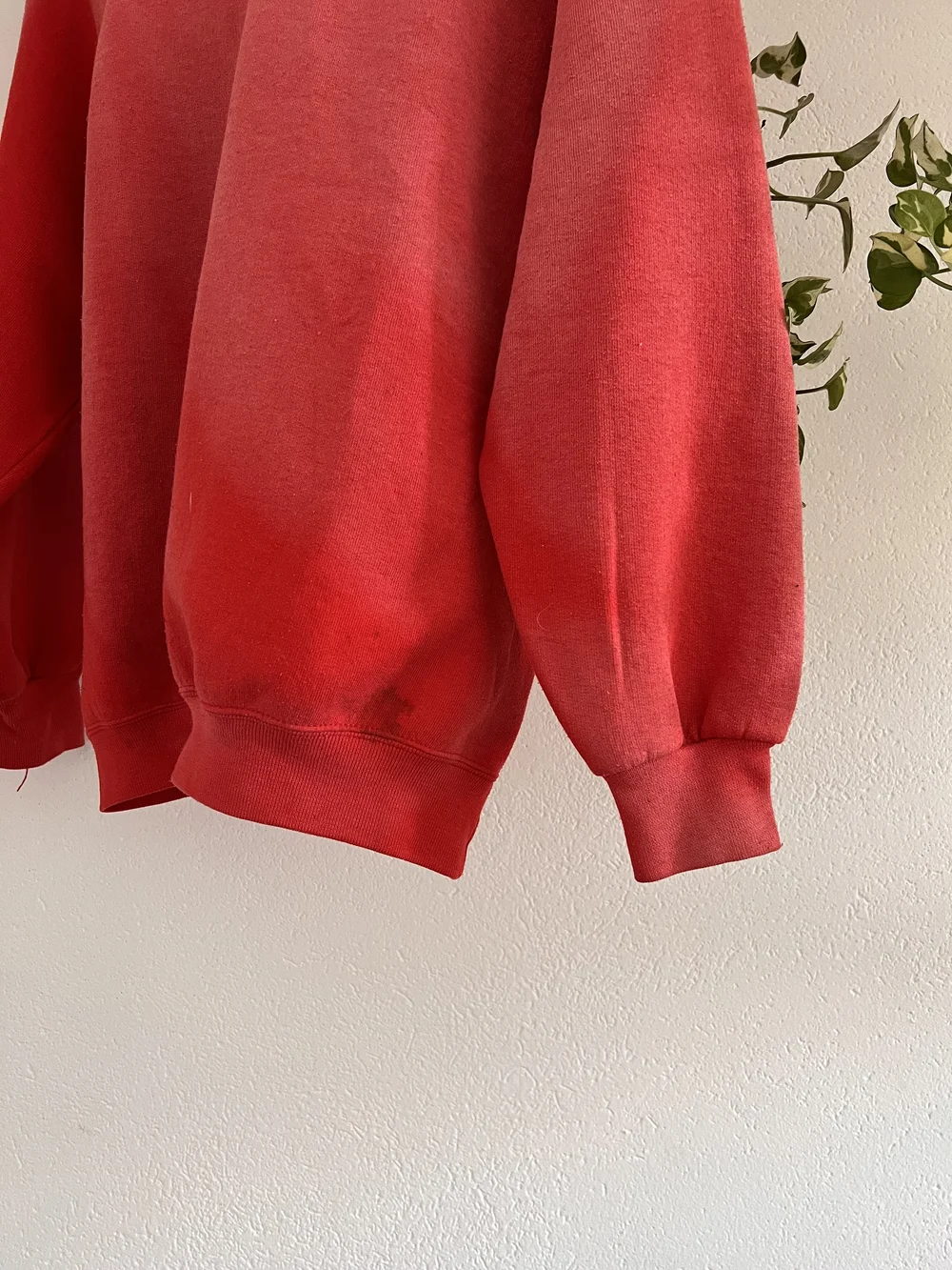 美品 CTC STORE FADED PLANE SWEAT RED Ｌ SFMOMA Turret Orange Sweatshirt - SFMOMA Museum Store