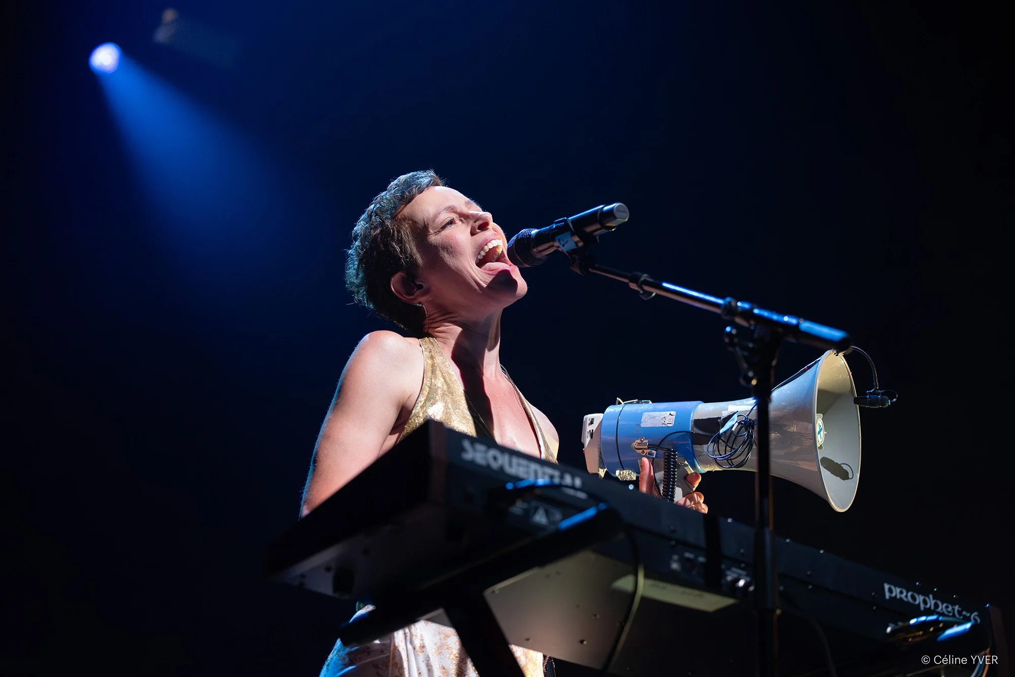 EMILY LOIZEAU - FRANCOFOLIES