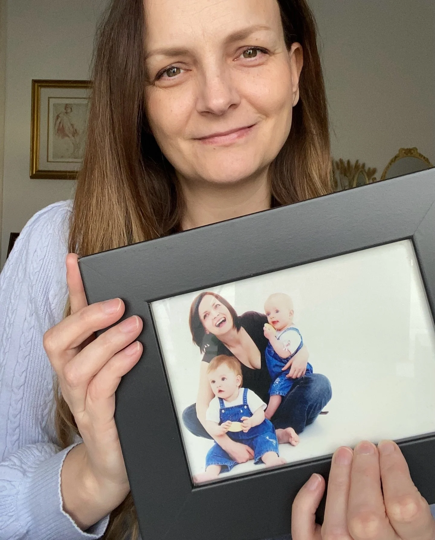 Happy Mother&rsquo;s Day to all the incredible mums 💐 you&rsquo;re doing a great job 💕

The photograph of me and my baby girls was taken 20 years ago&hellip; and it&rsquo;s one of the most precious things I have. A simple moment captured in time&he