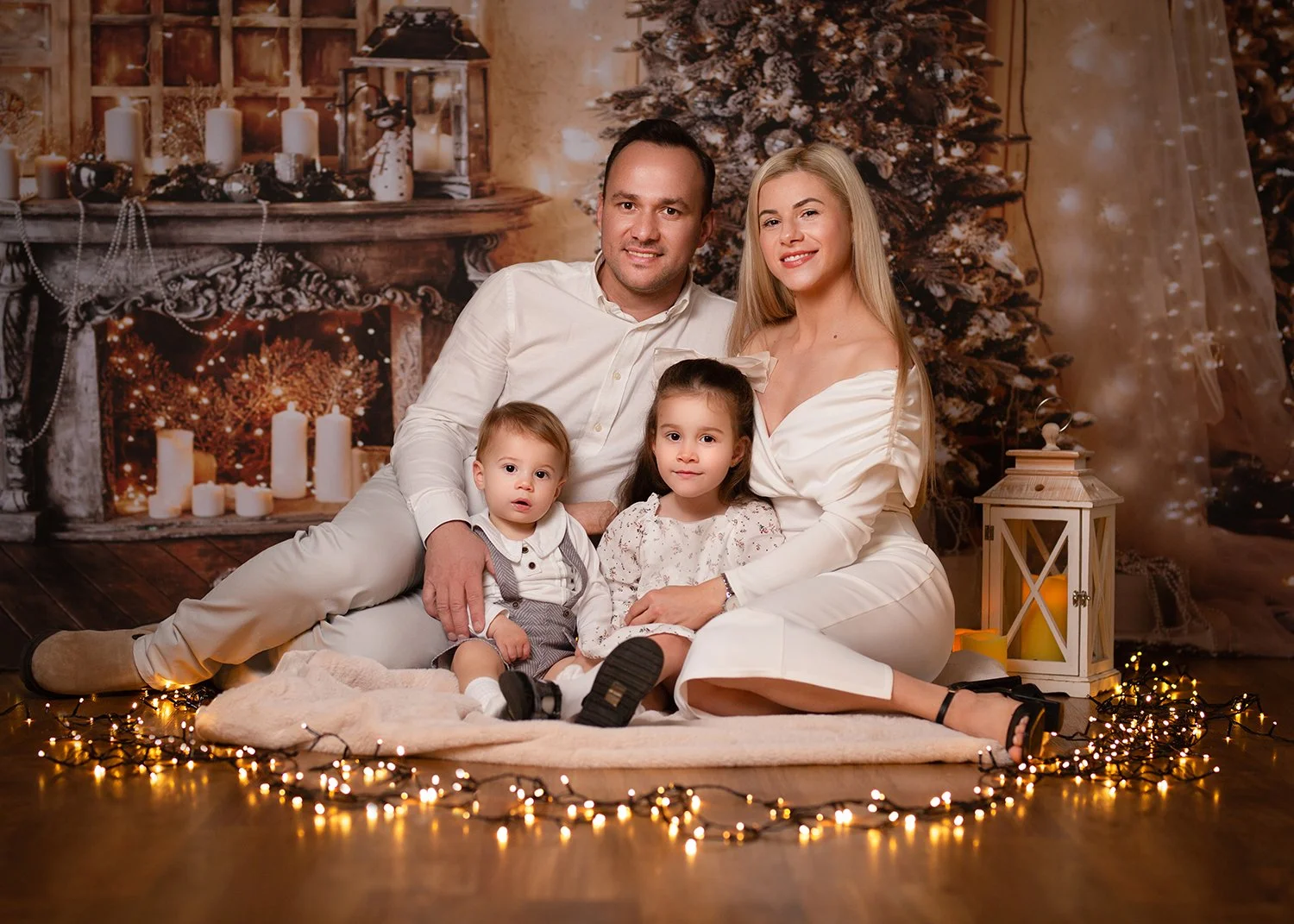 family-christmas-photoshoot-cheltenham.jpg