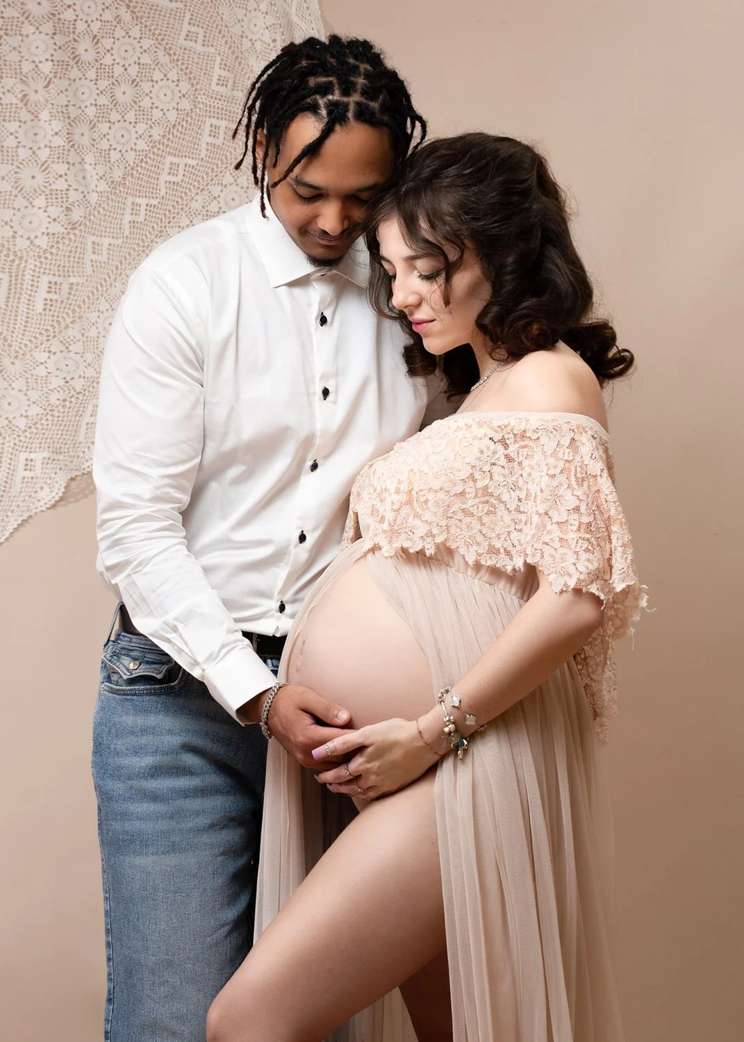 Magda O Photography-maternity-photoshoot-with-a-partner-Cheltenham.jpg