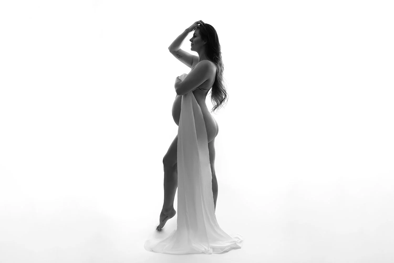Magda O Photography-artistic-maternity-photography-cheltenham.jpg