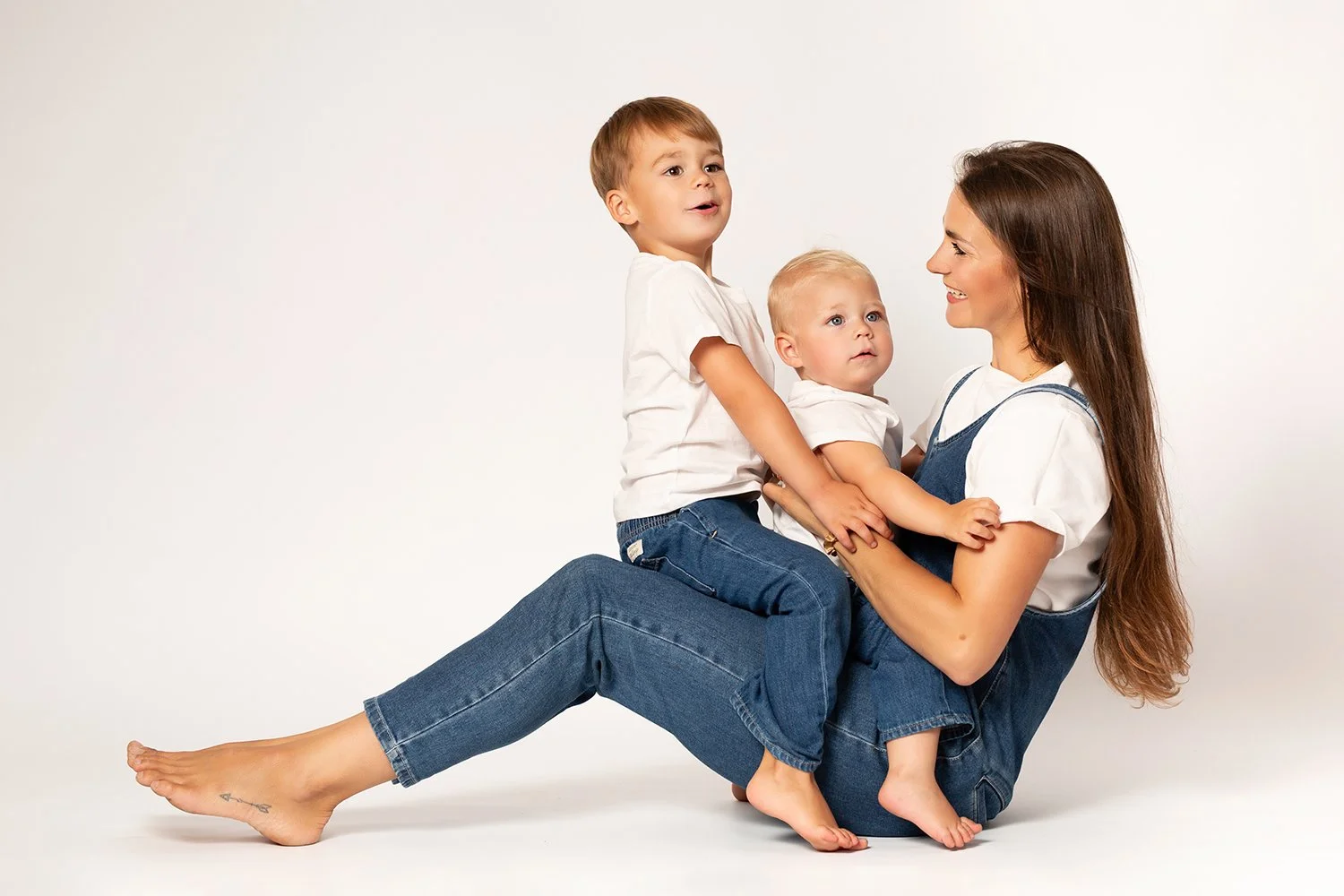 family-photographer-cheltenham-gloucestershire.jpg