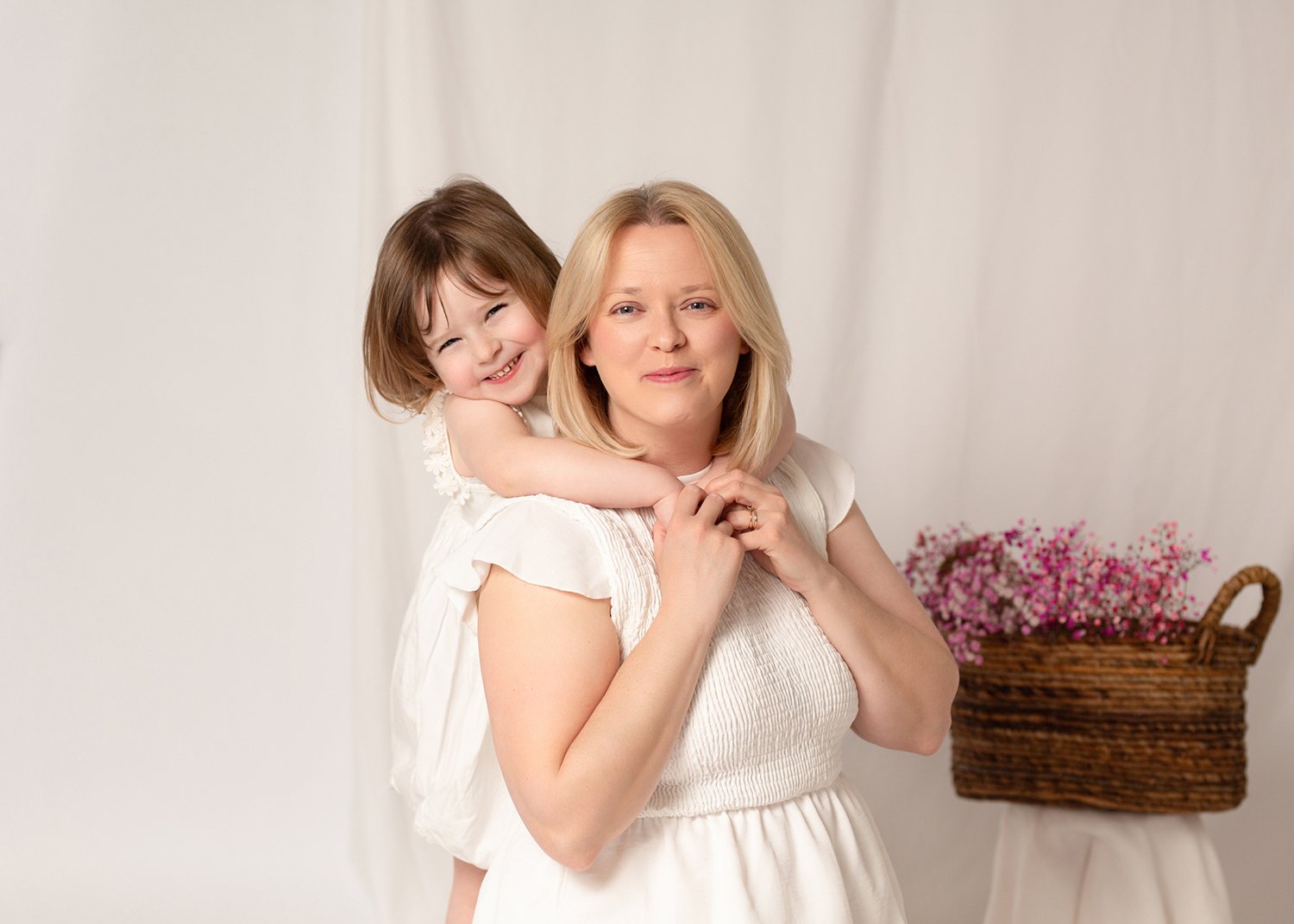 Magda O Photography- Cheltenham photographer-mummy and me.5.jpg