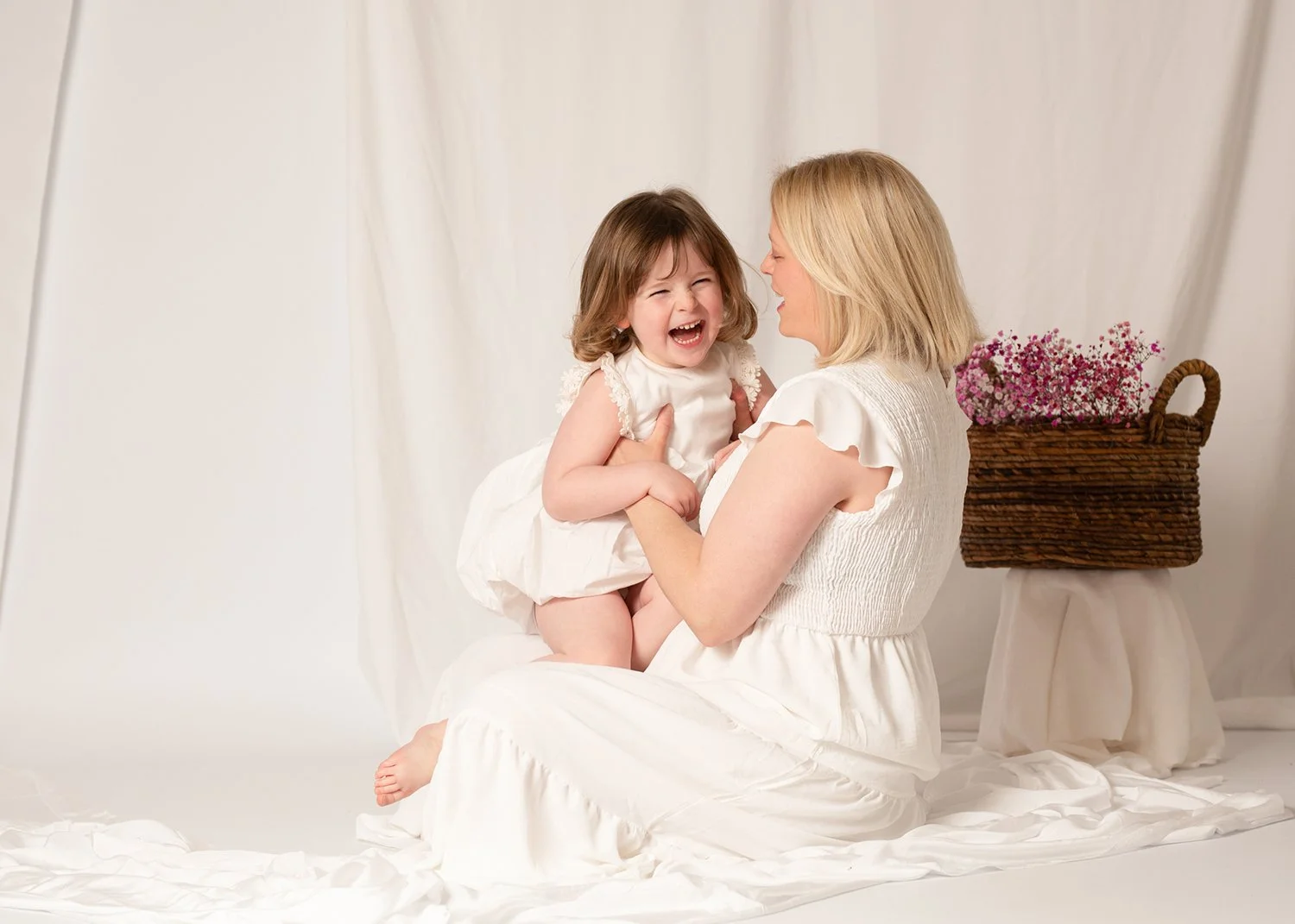 Magda O Photography- Cheltenham photographer-mummy and me.3.jpg