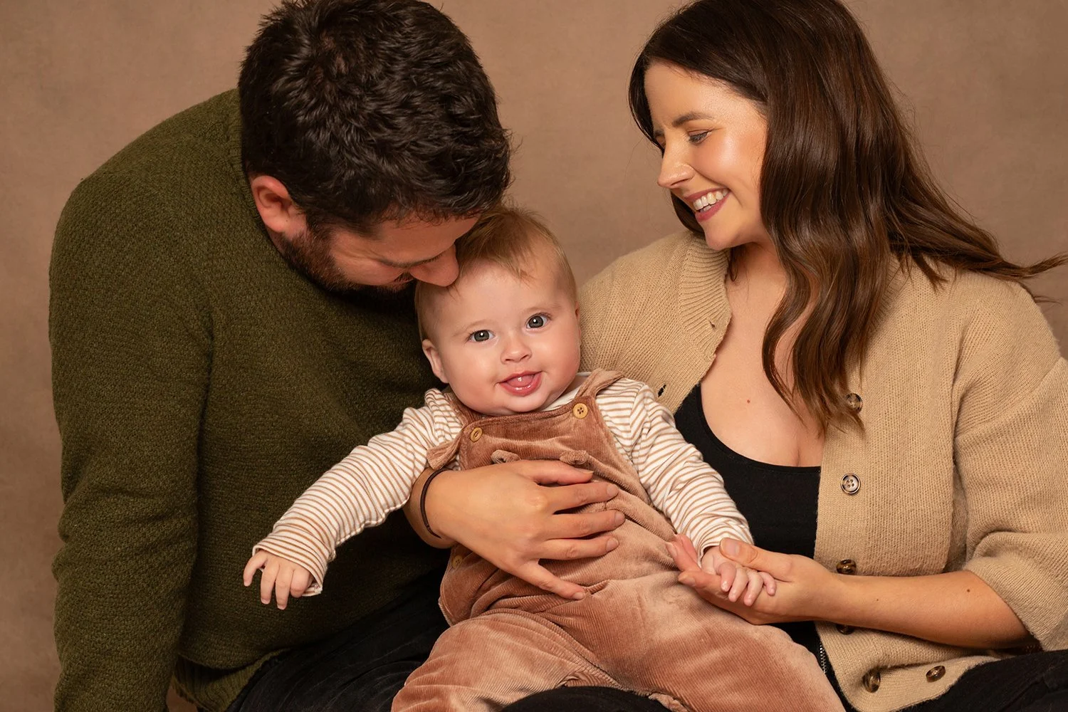 Magda-o-photography-baby and family photoshoot-Cheltenham.7.jpg