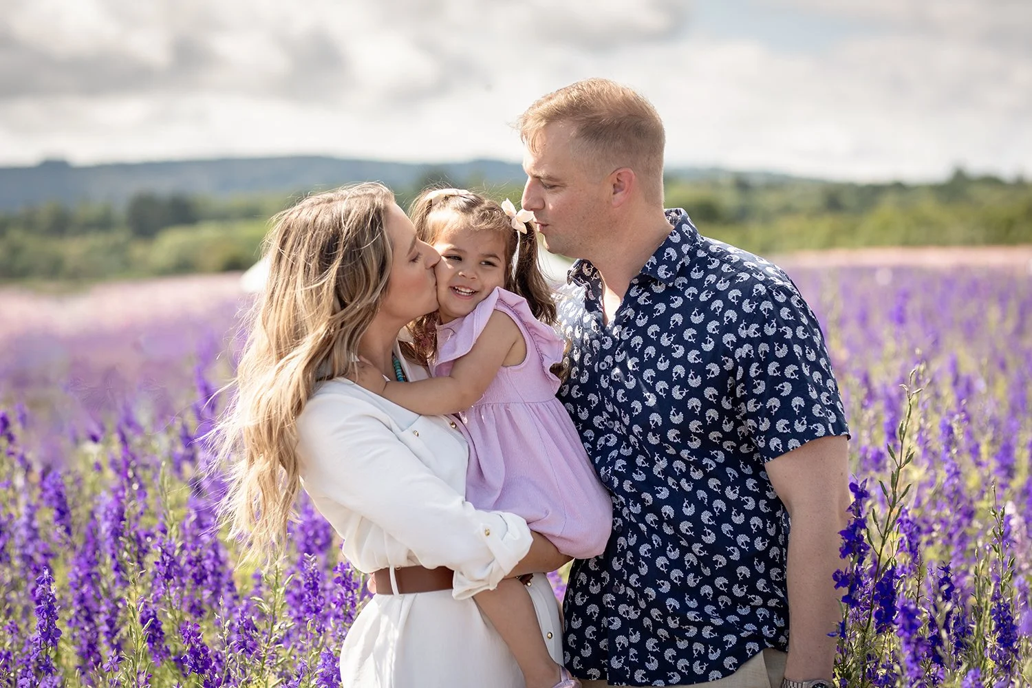 relaxed family photoshoot in confetti flower field Worchestershire 