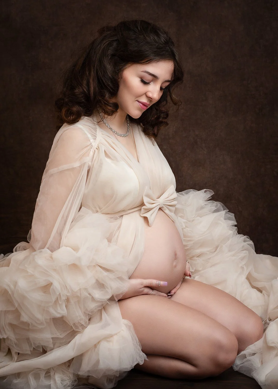 luxury-cheltenham-maternity-photographer.jpg