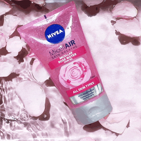Clozette_Nivea-Rose-Micellar-Water-With-Oil-Wash-min1-min.gif