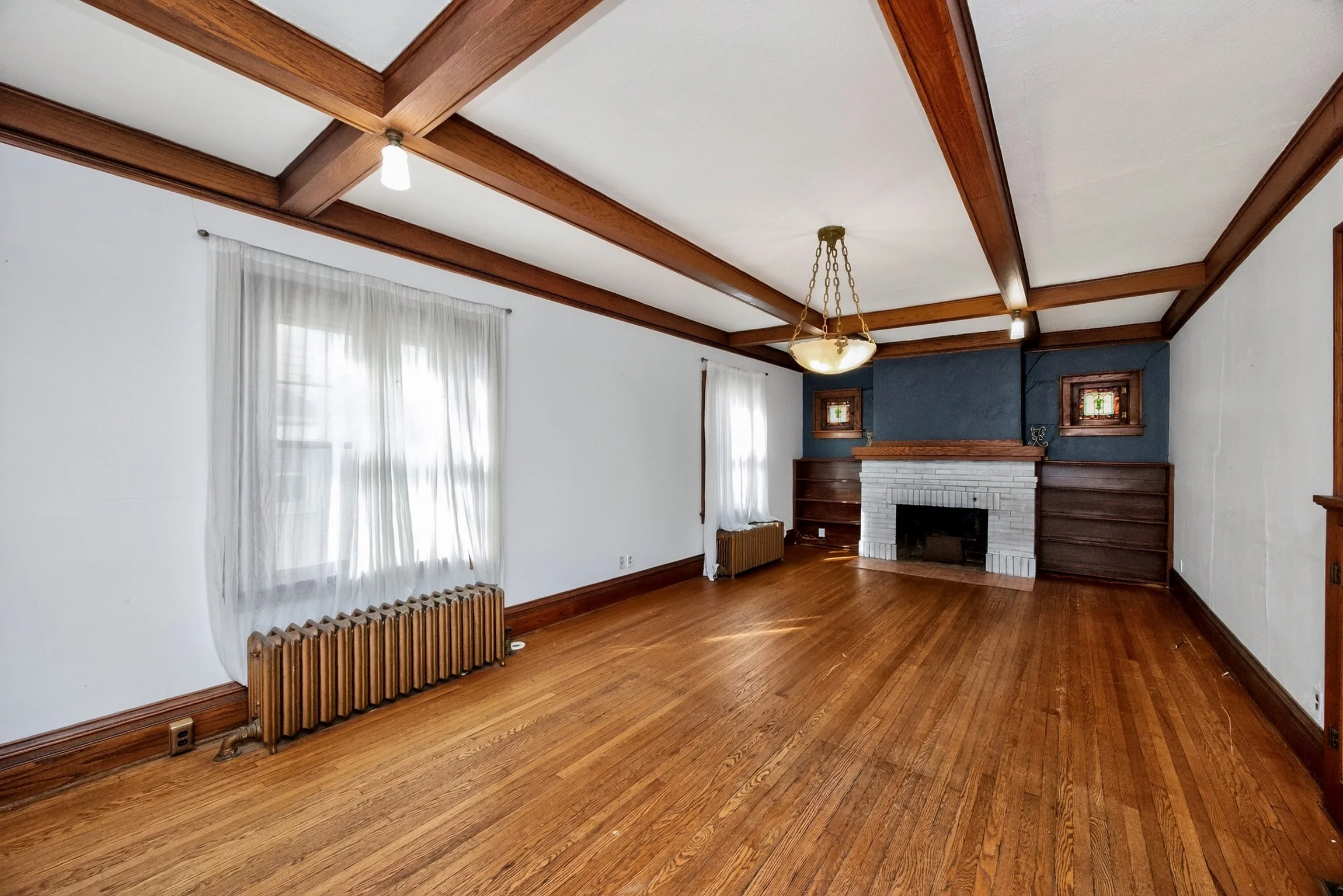 654 36th St-5.jpg