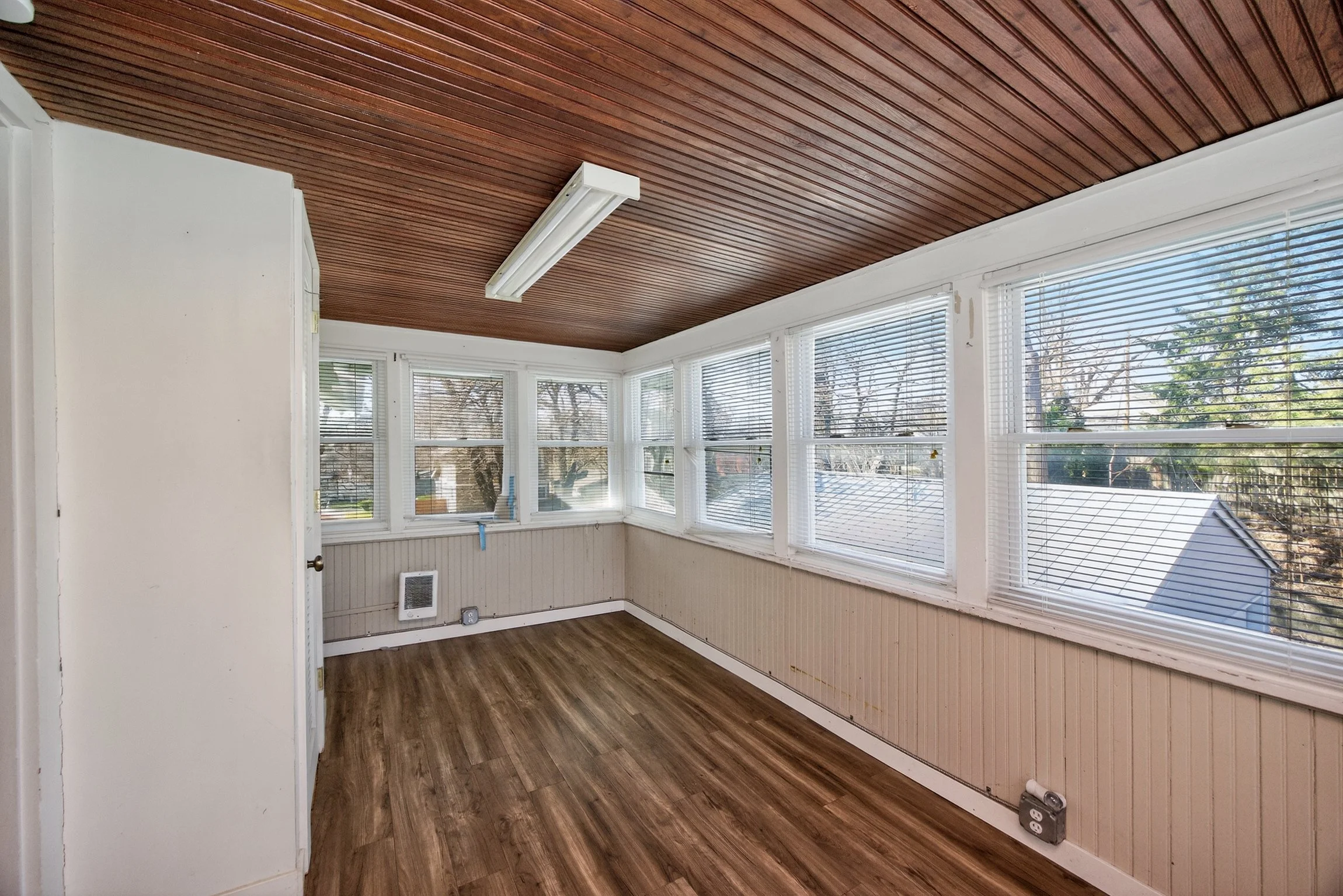 654 36th St-29.jpg