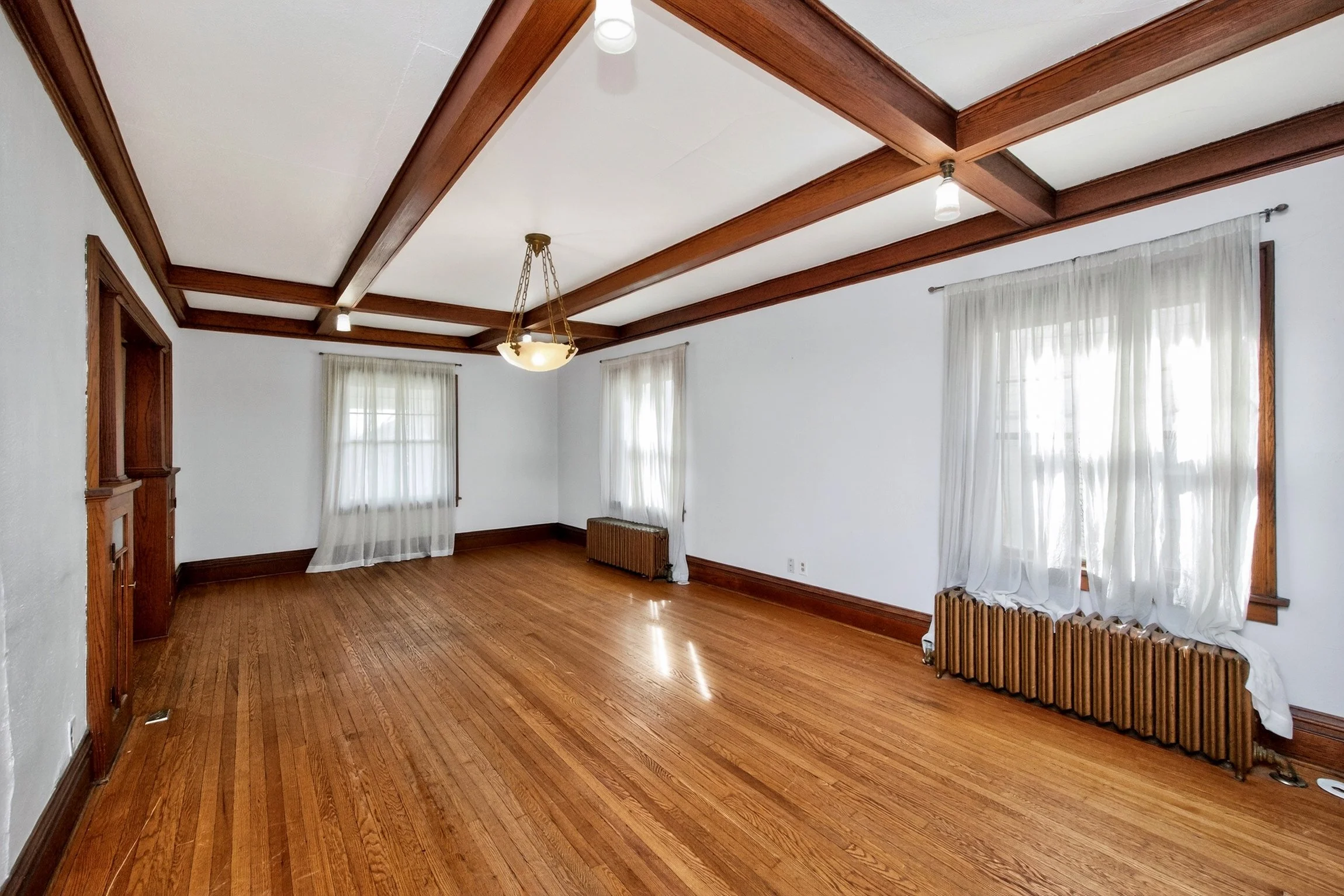 654 36th St-8.jpg