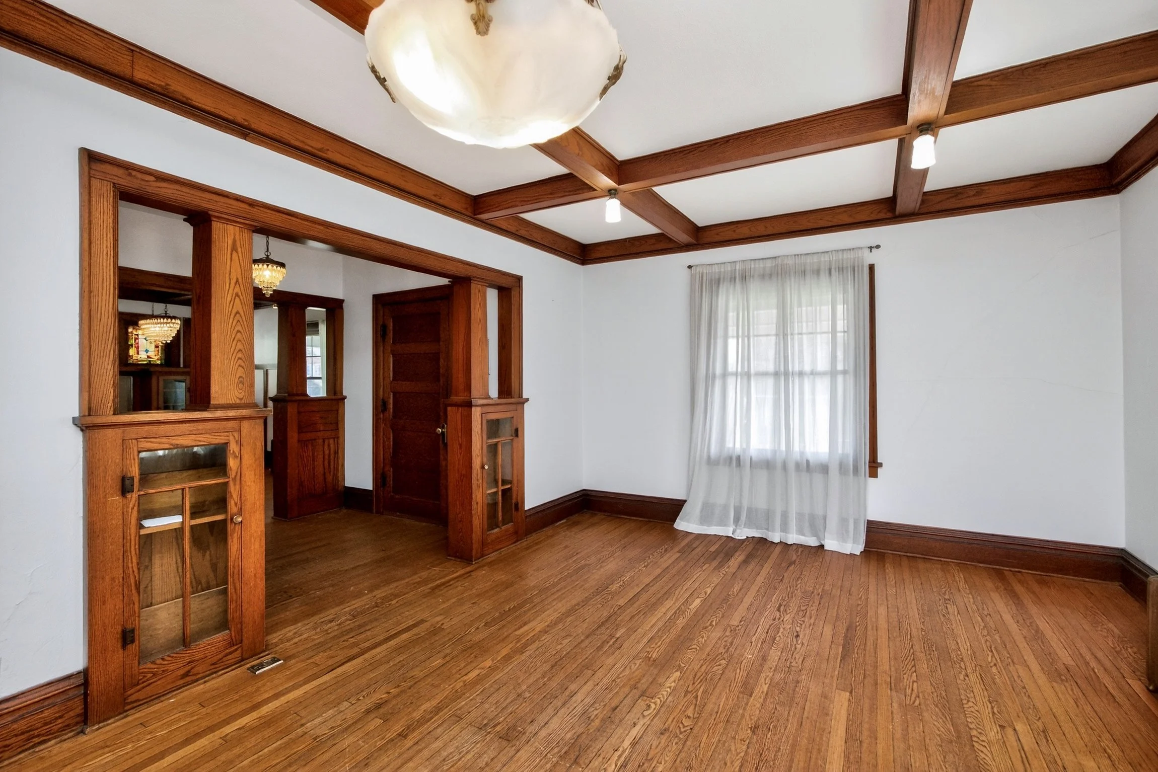 654 36th St-10.jpg