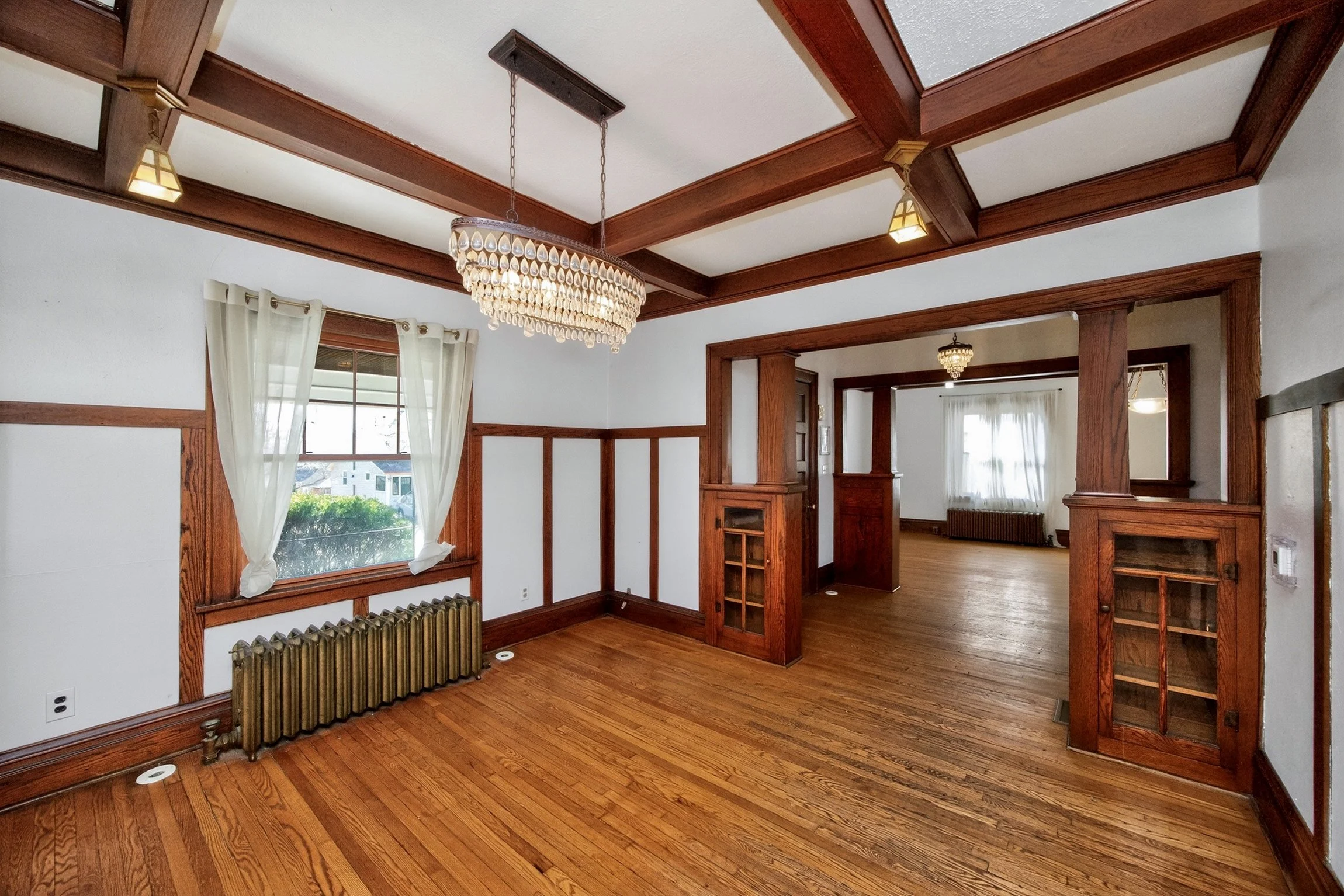 654 36th St-15.jpg