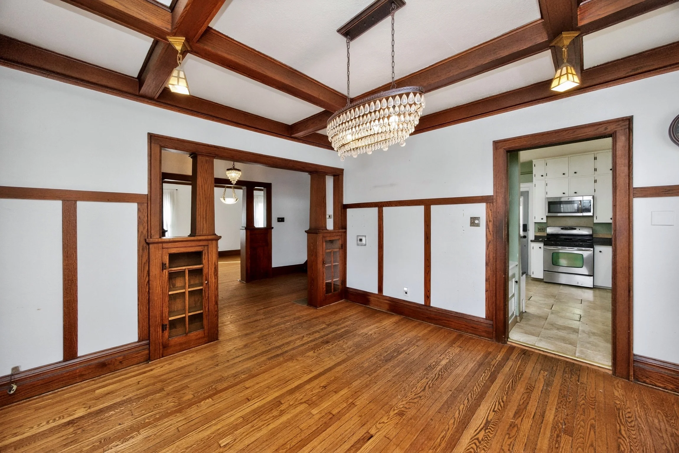 654 36th St-14.jpg
