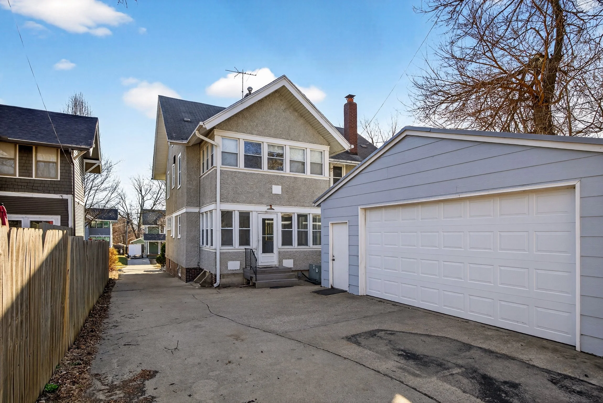 654 36th St-4.jpg