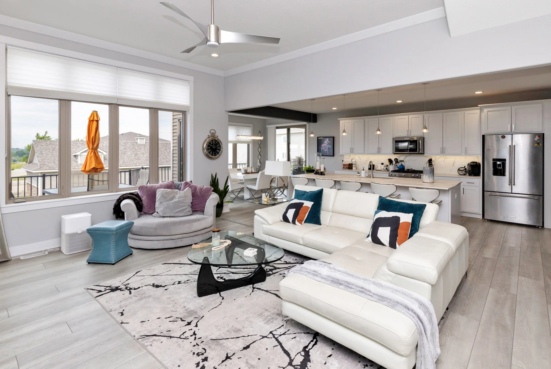 Main floor wide shot 2.jpg