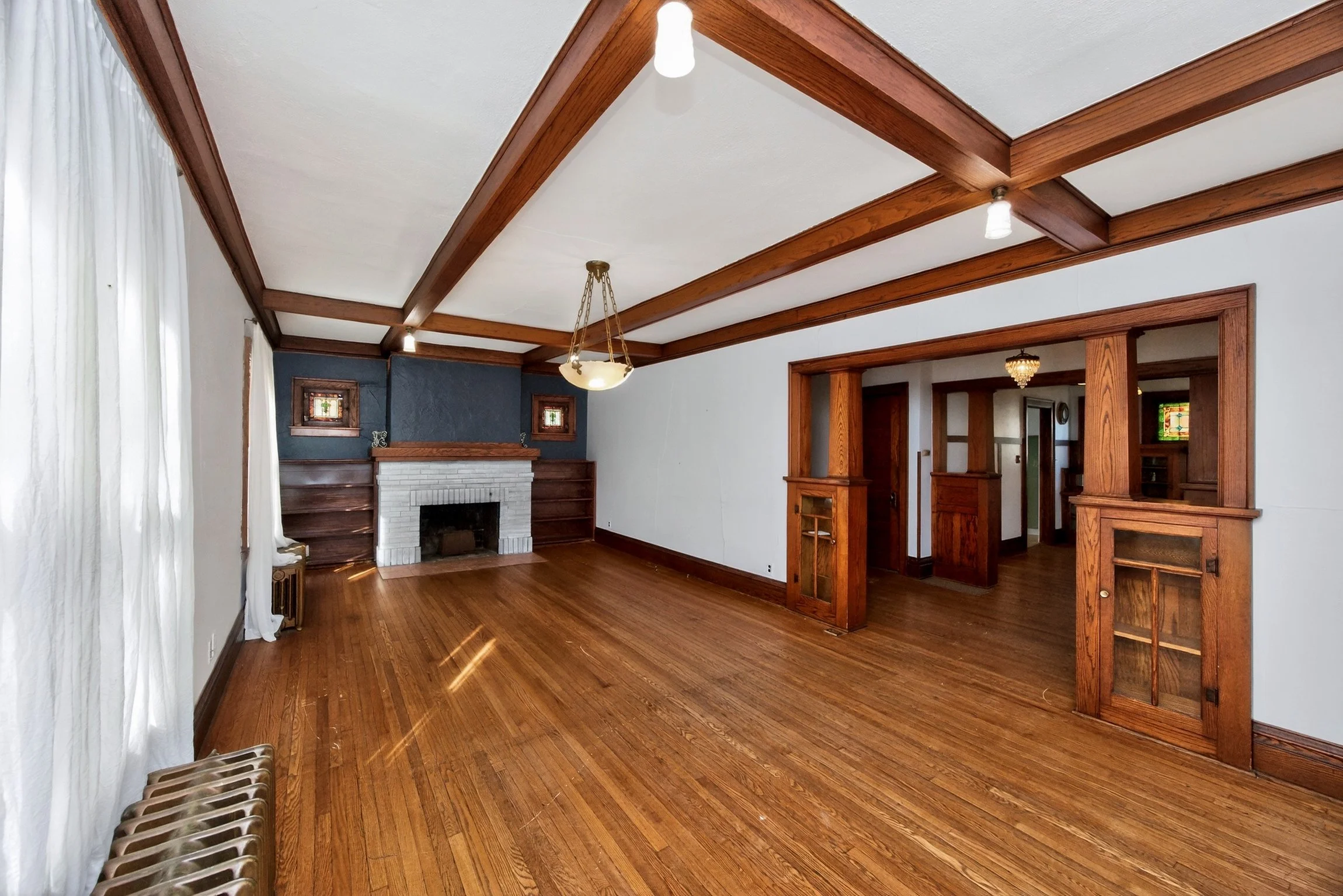 654 36th St-6.jpg